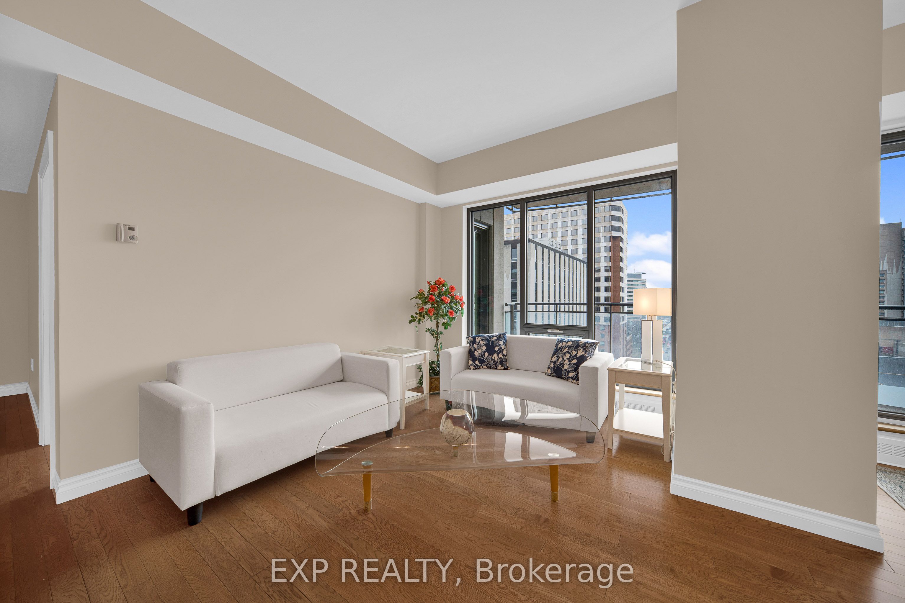 90 George Street 1103 Property Photo 11