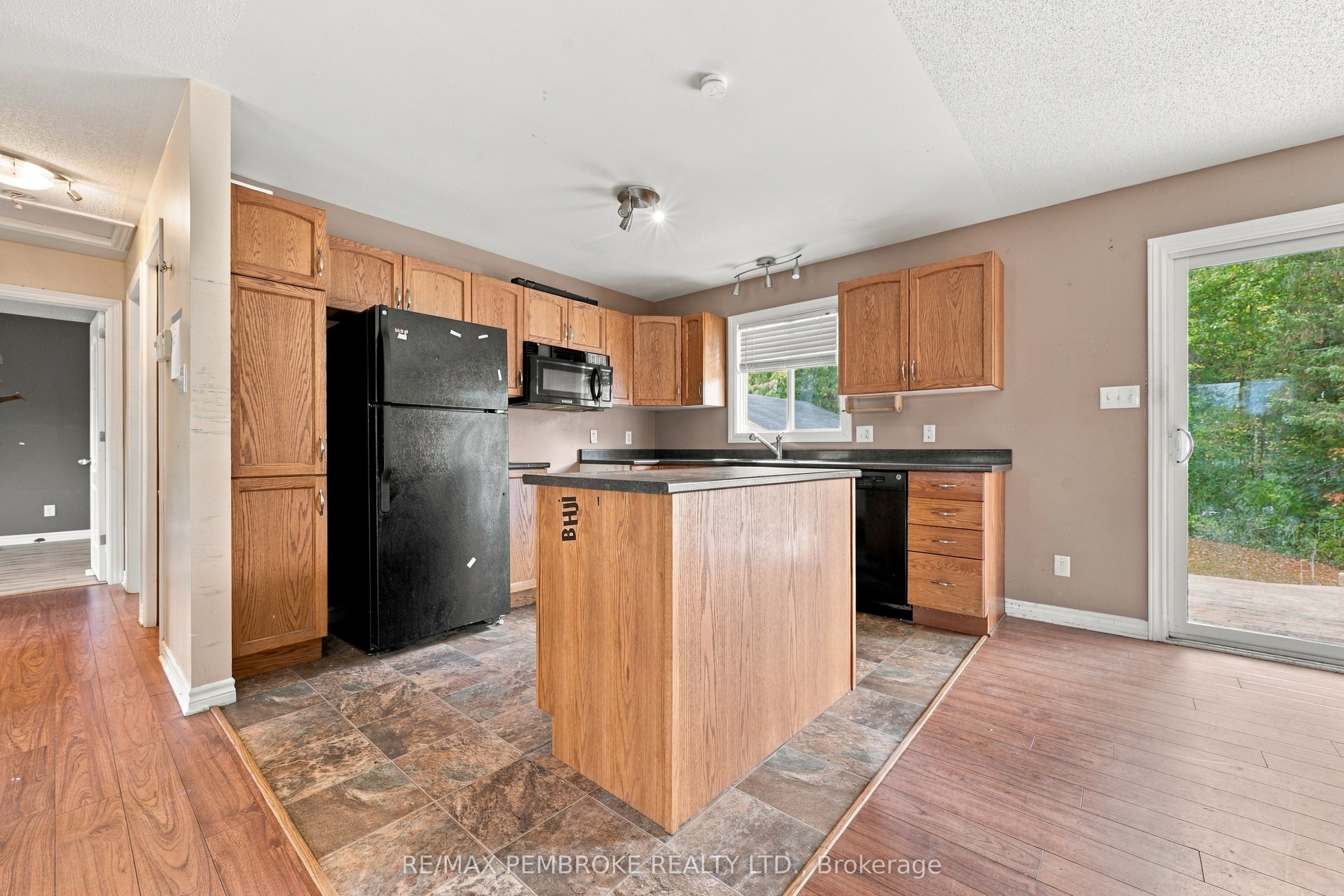 18 Joseph Street Property Photo 21