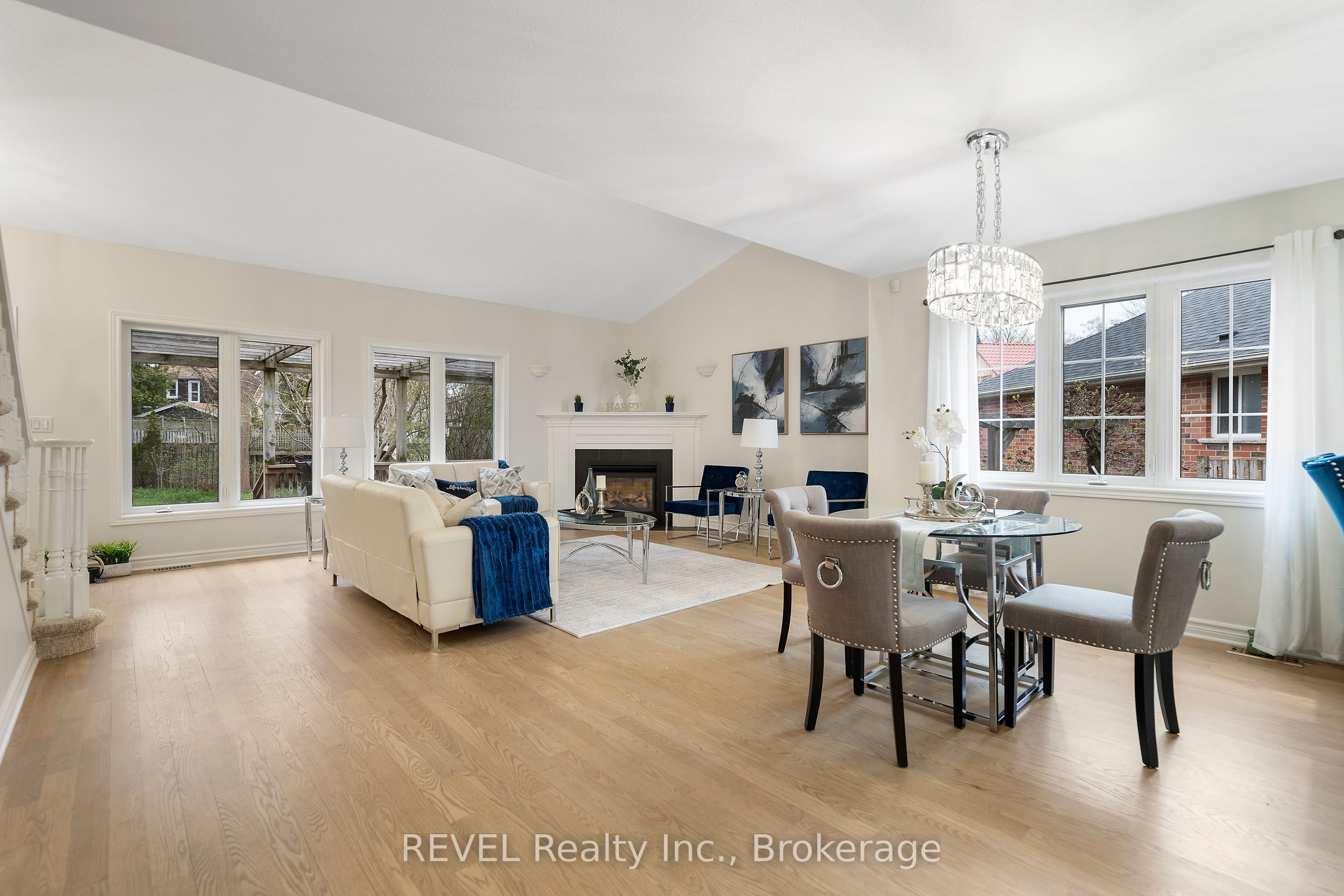 6839 Imperial Court Property Photo 7