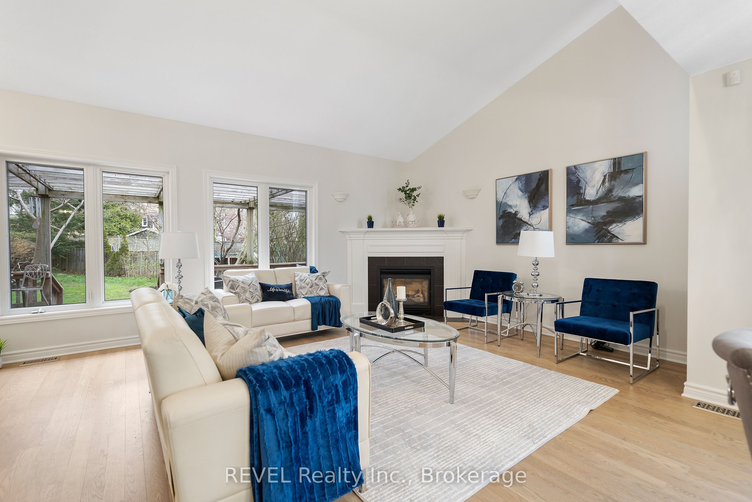 6839 Imperial Court Property Photo 8