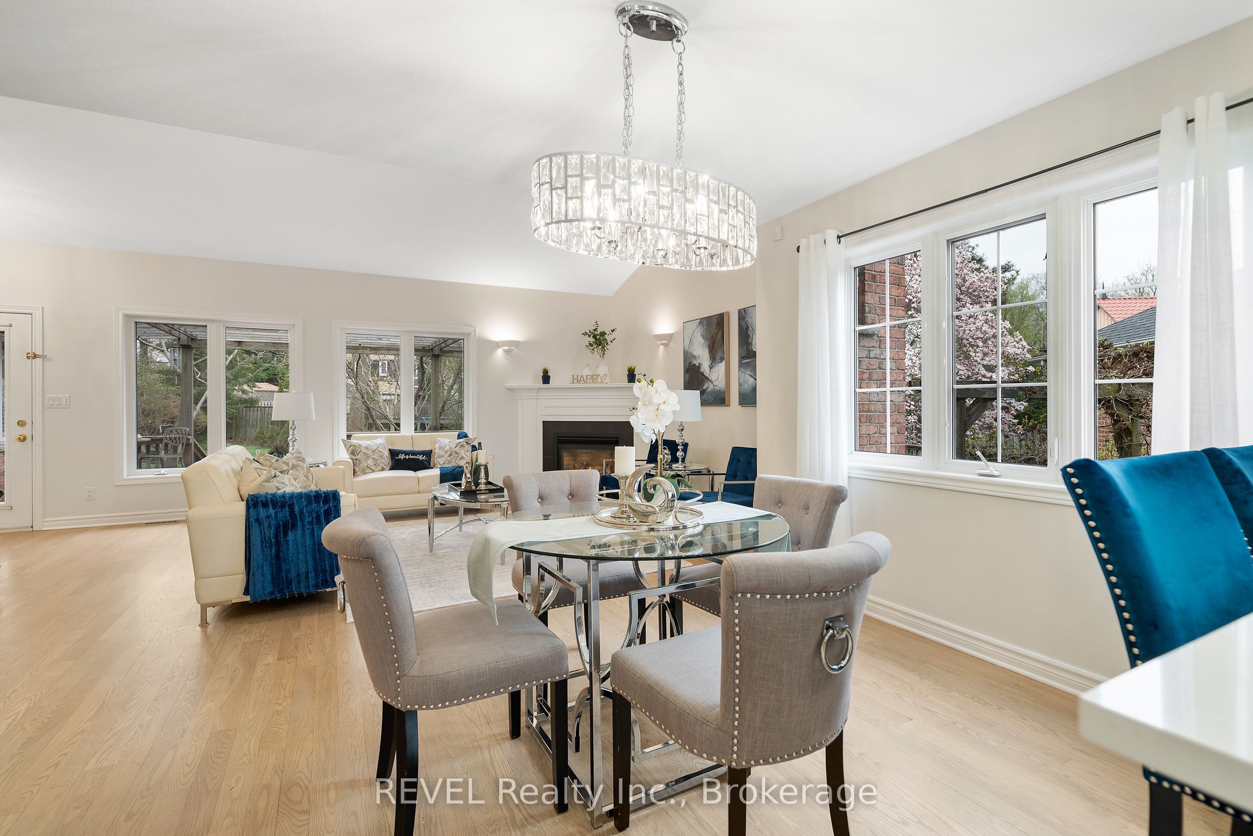 6839 Imperial Court Property Photo 9