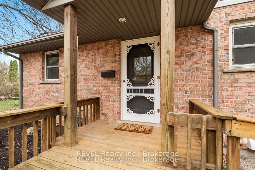 6839 Imperial Court Property Photo 15