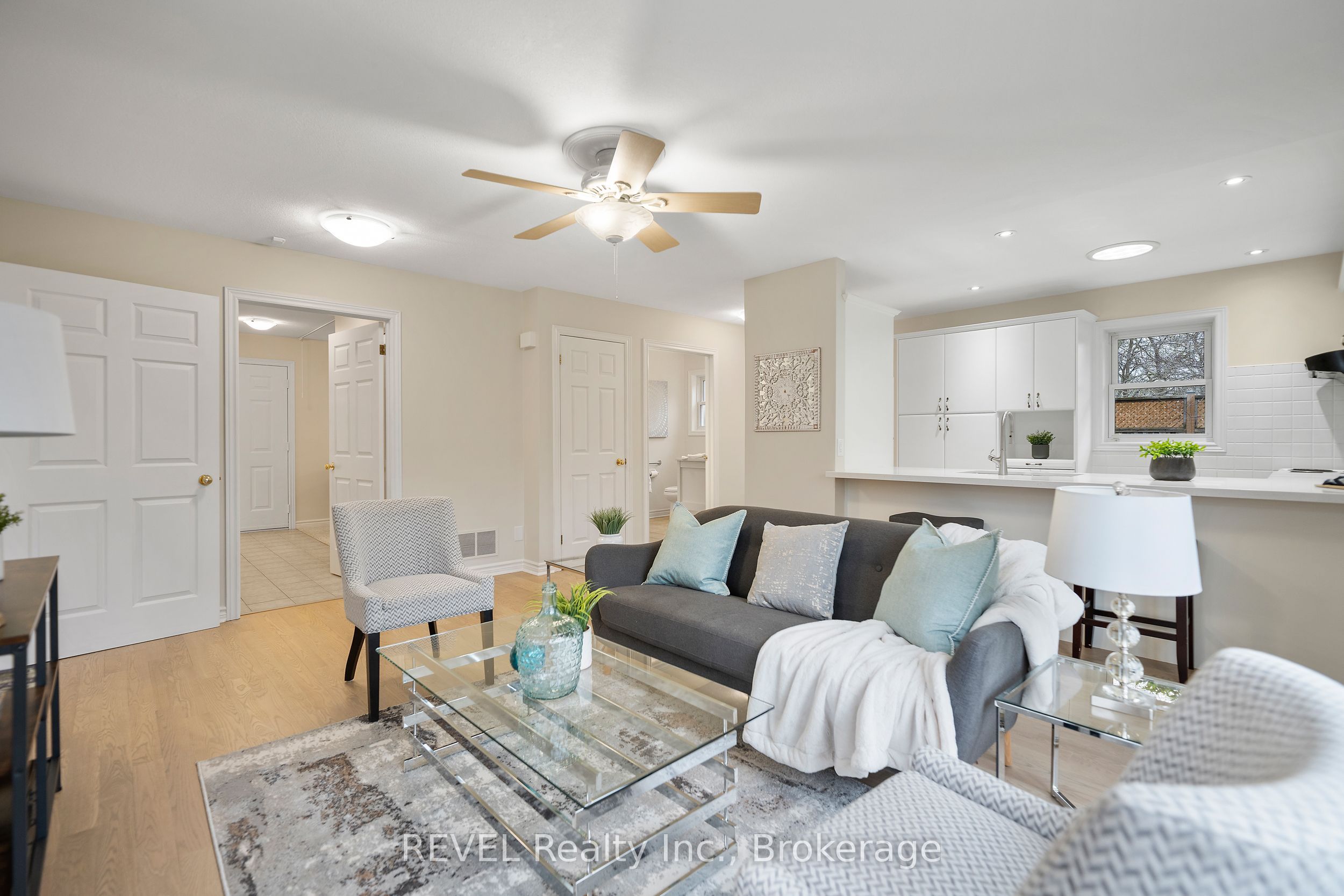6839 Imperial Court Property Photo 18
