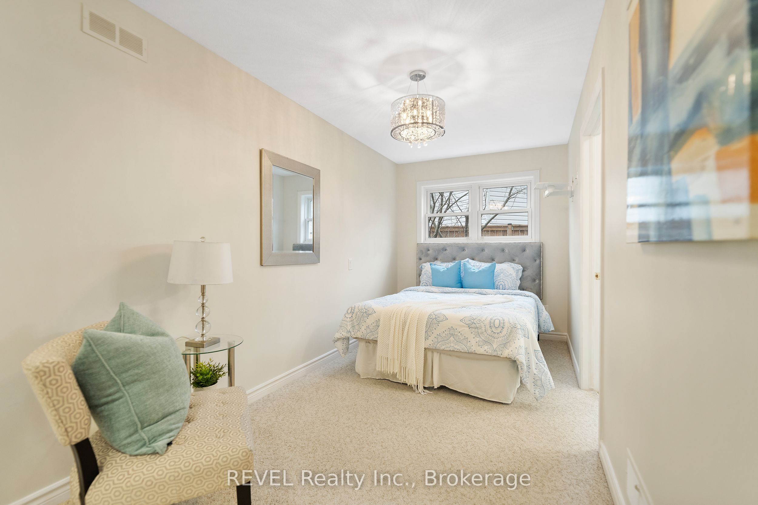 6839 Imperial Court Property Photo 21
