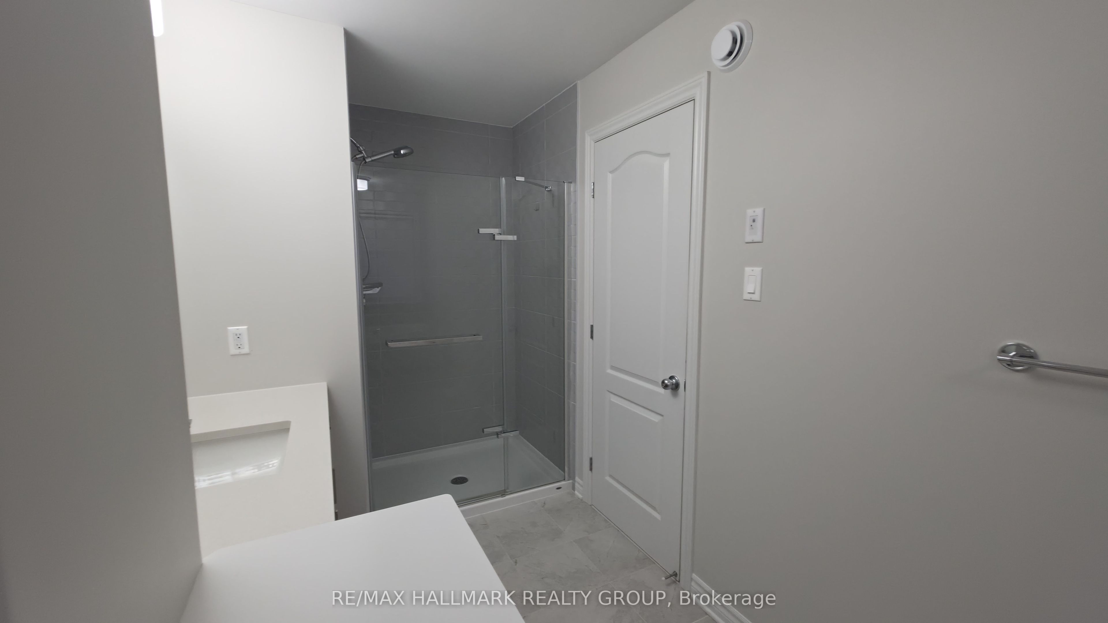 62 Mandevilla Crescent Property Photo 28