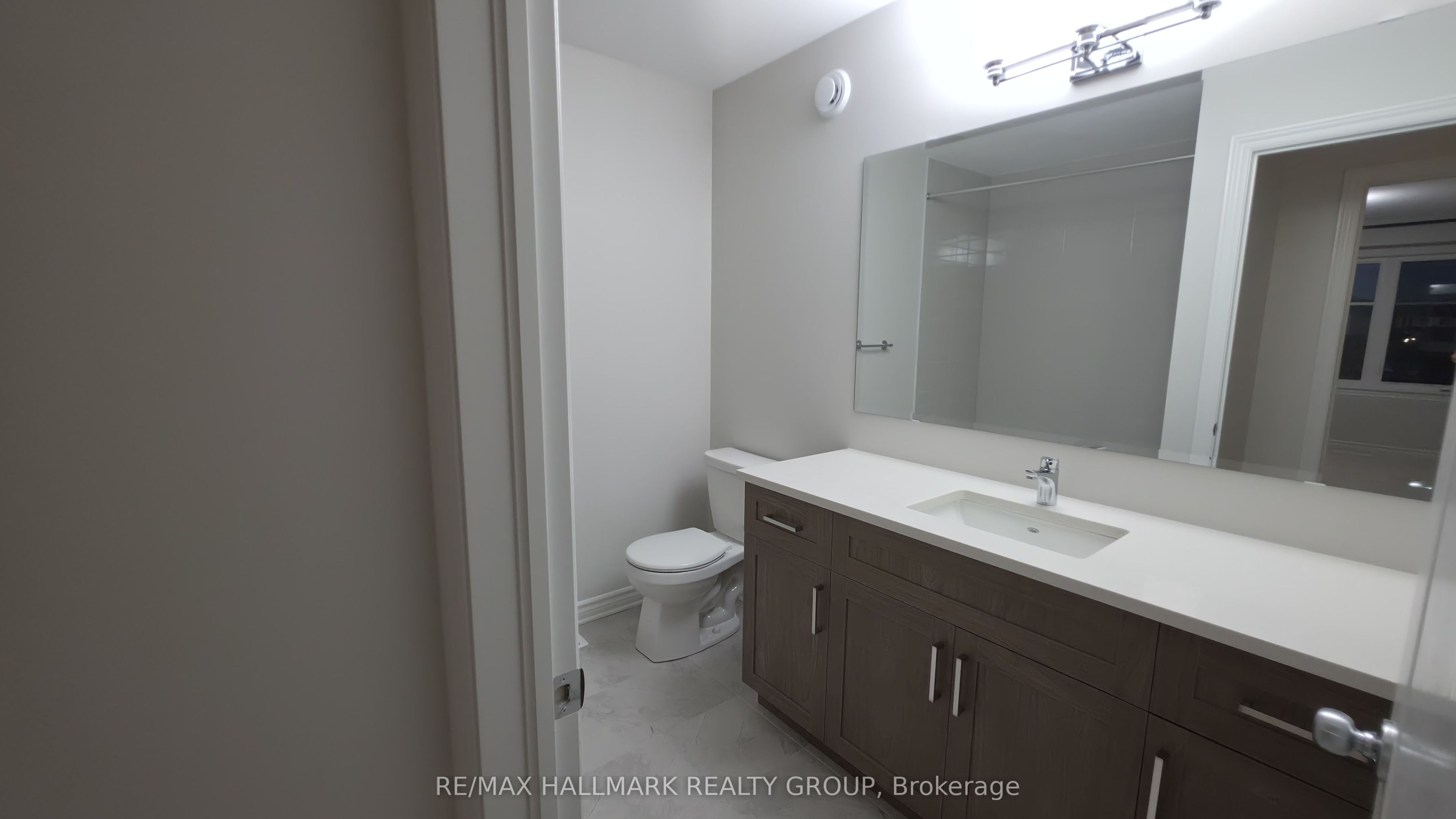 62 Mandevilla Crescent Property Photo 35
