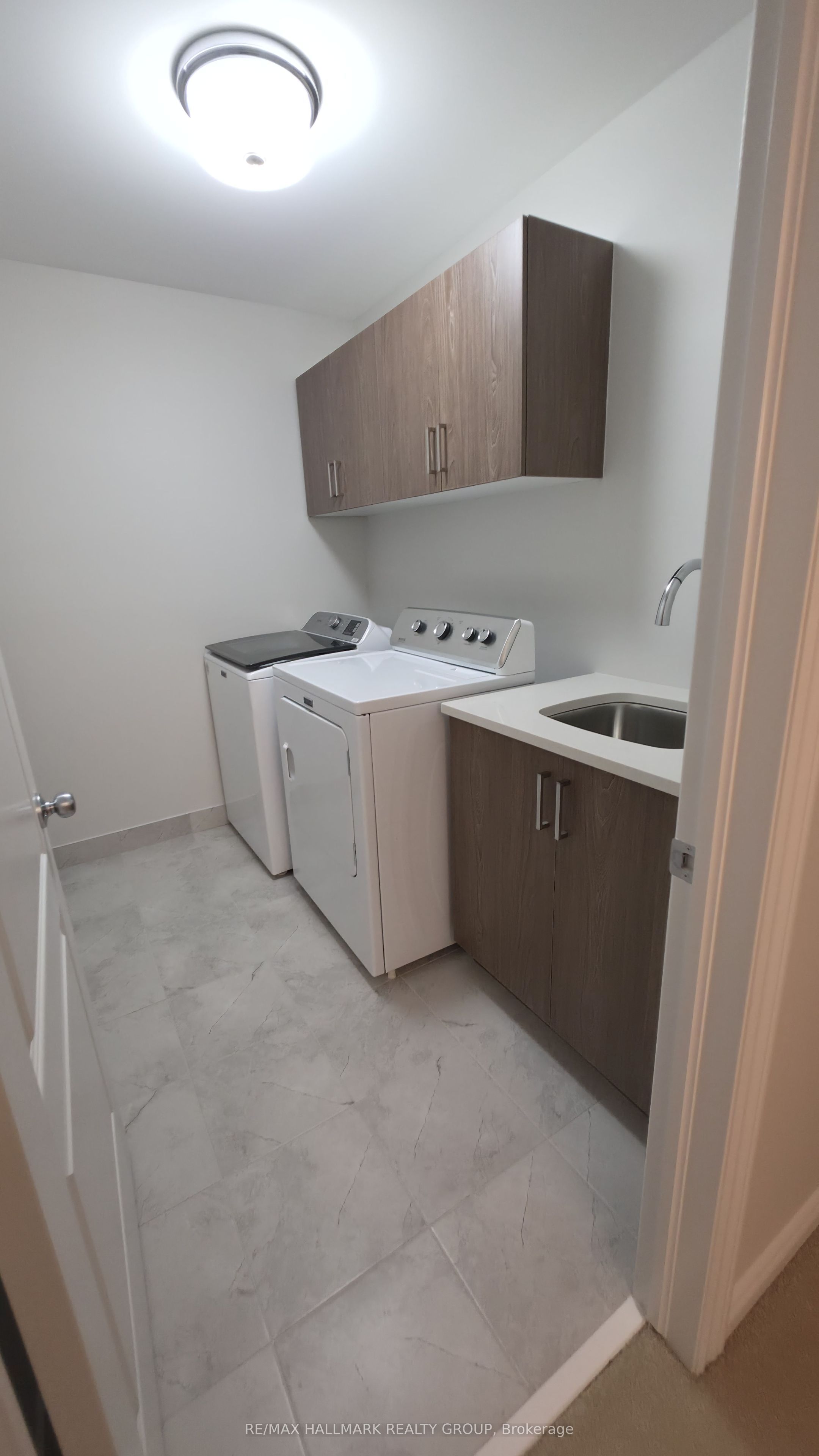 62 Mandevilla Crescent Property Photo 38