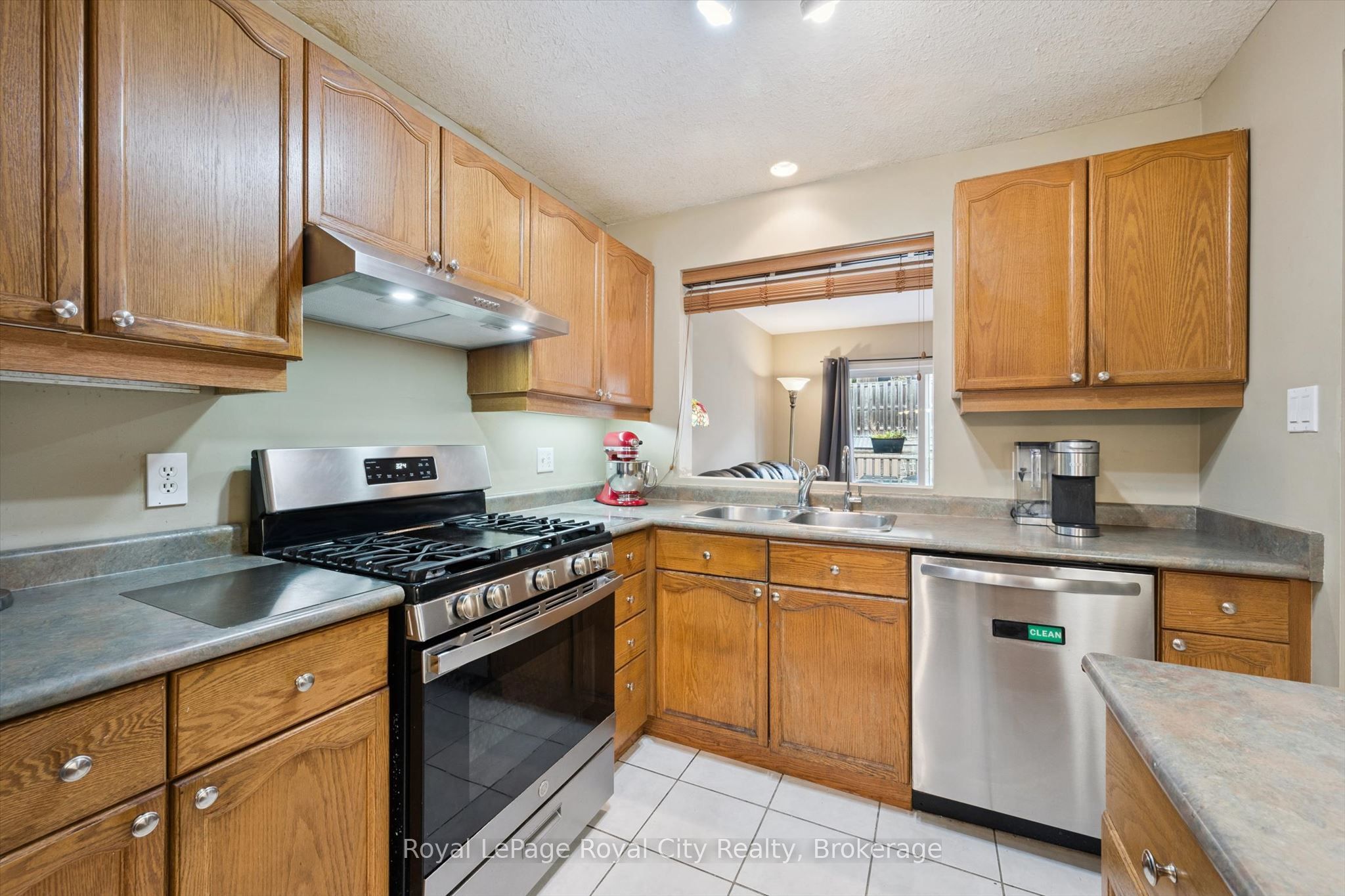133 Bradson Drive Property Photo 4