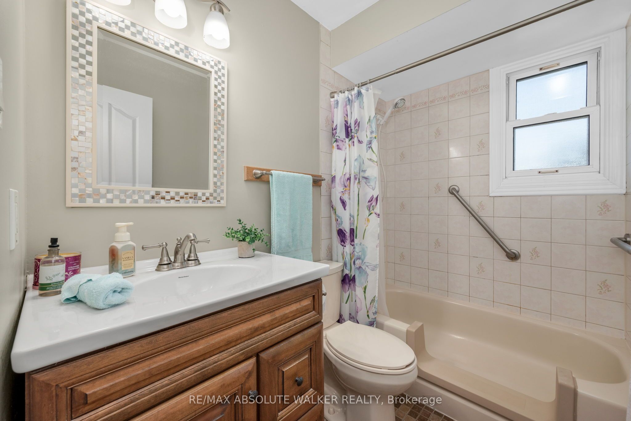 337 Roxdale Avenue Property Photo 30