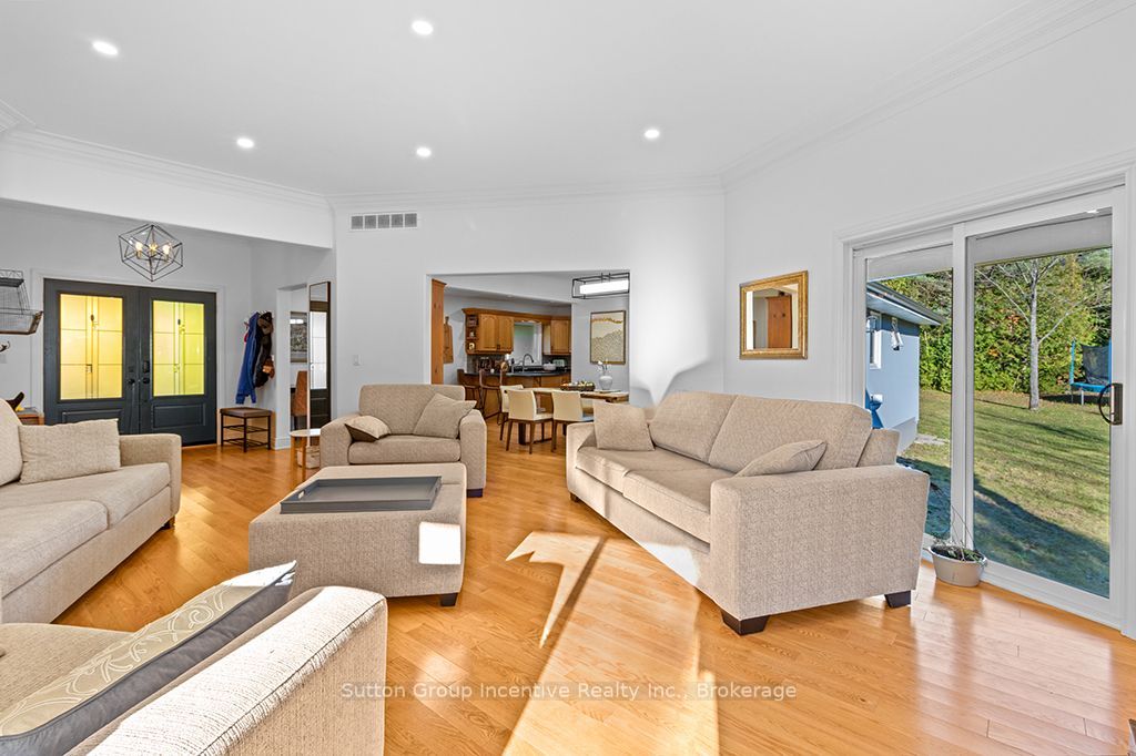 495377 Veterans Road South Road Property Photo 8