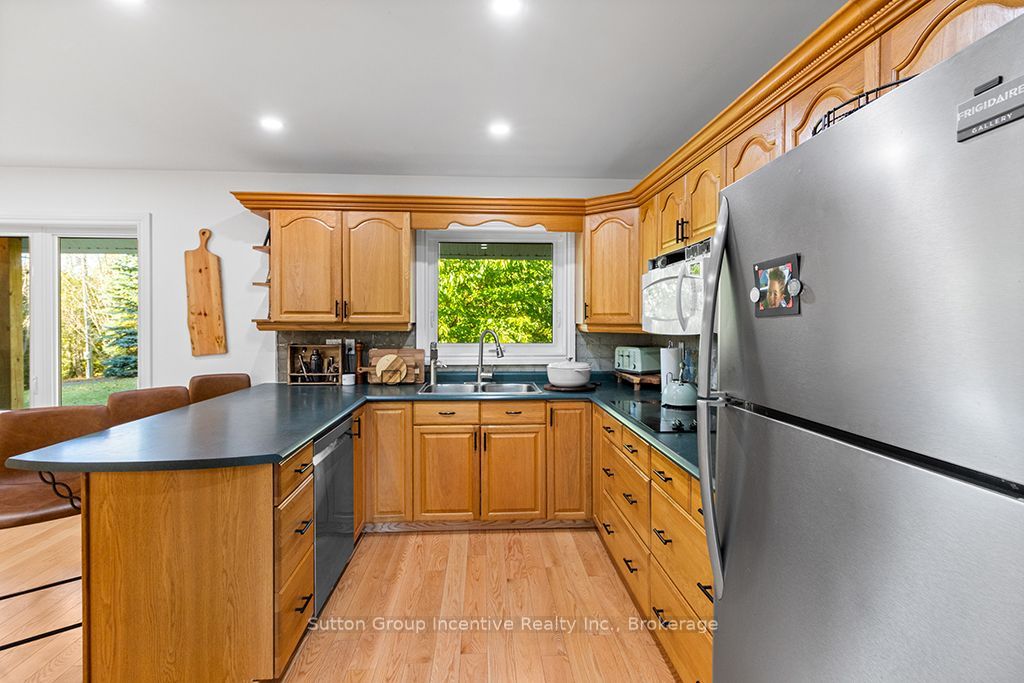 495377 Veterans Road South Road Property Photo 14