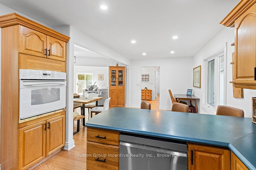 495377 Veterans Road South Road Property Photo 15