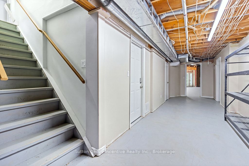 495377 Veterans Road South Road Property Photo 28
