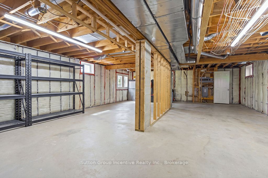 495377 Veterans Road South Road Property Photo 29