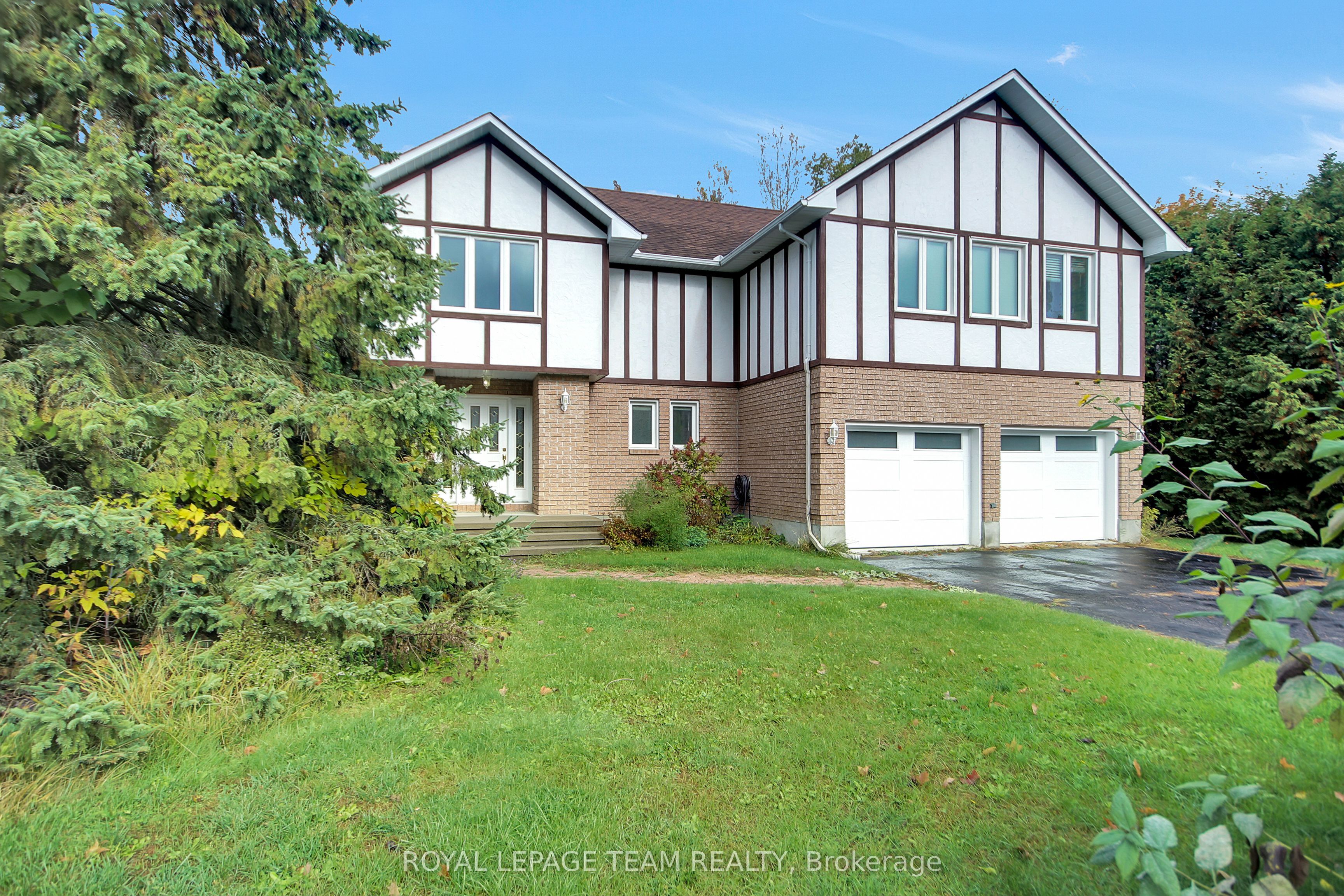 7089 Bush Drive Property Photo 1