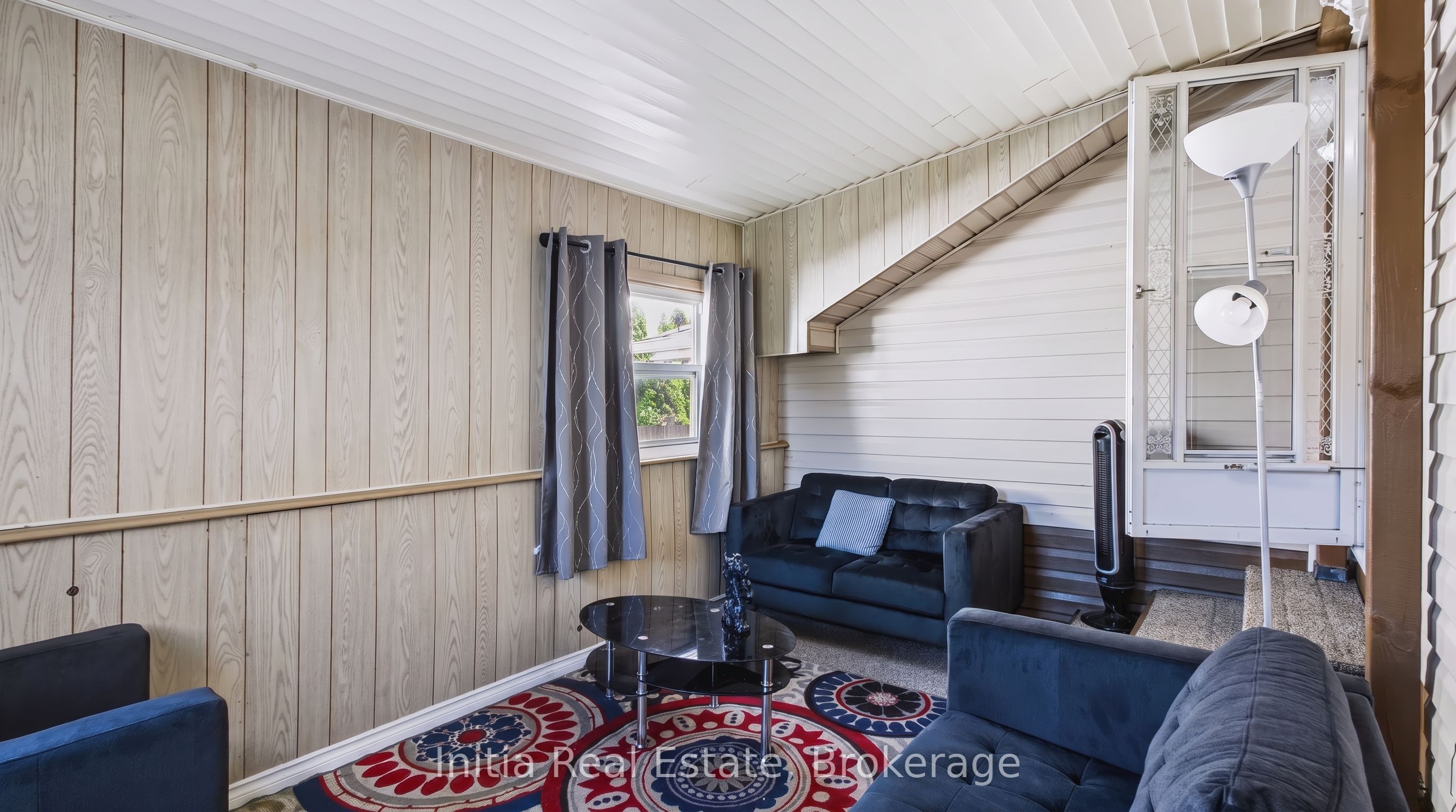 726 Sandison Street N Property Photo 22
