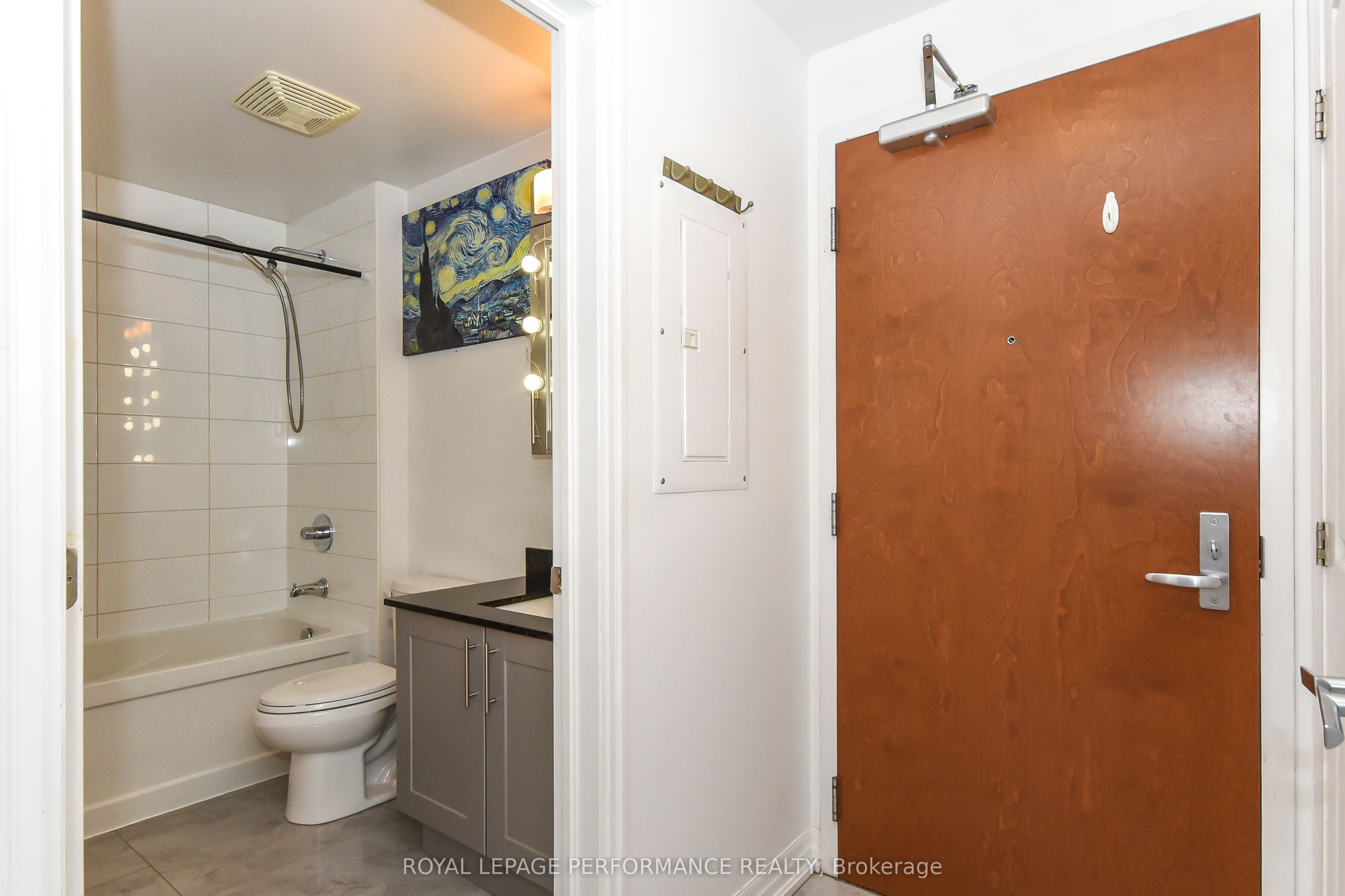 242 Rideau Street 1808 Property Photo 21
