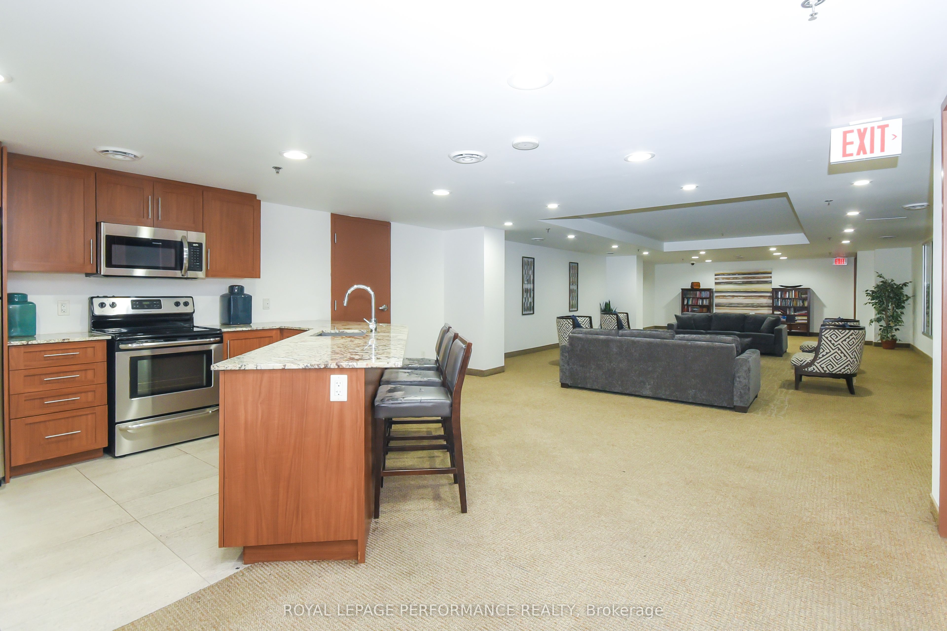 242 Rideau Street 1808 Property Photo 24