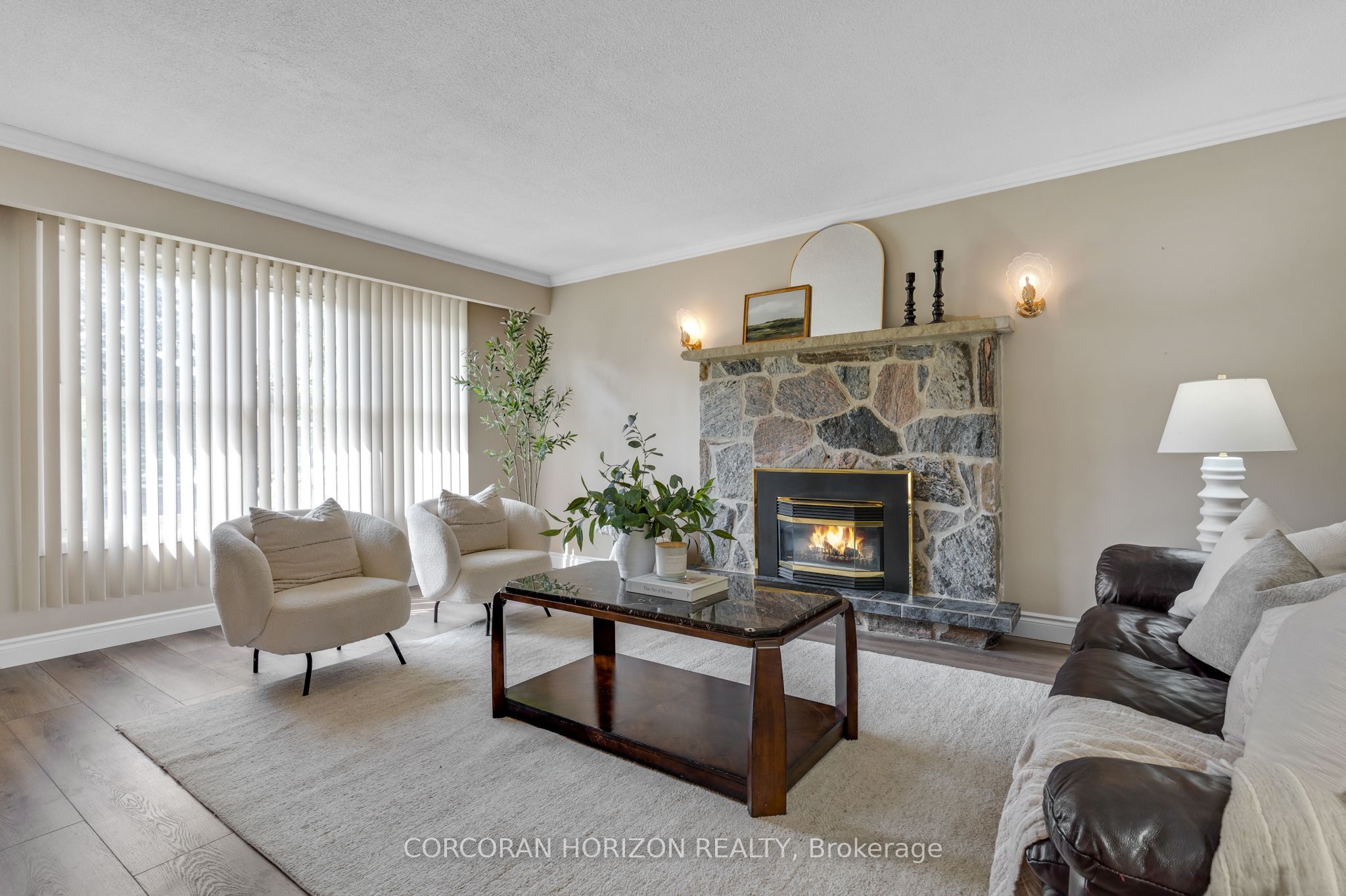 8 Blue Spruce Court Property Photo 4