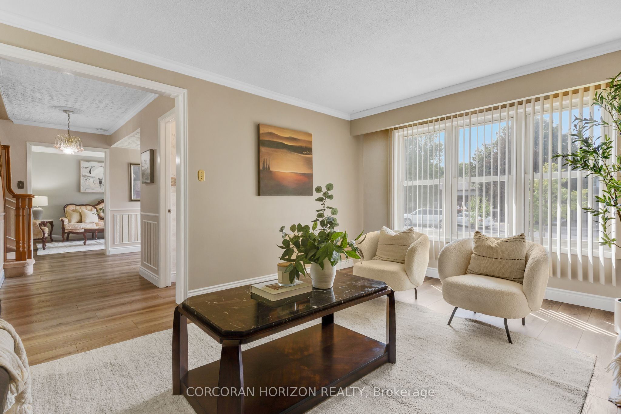 8 Blue Spruce Court Property Photo 6