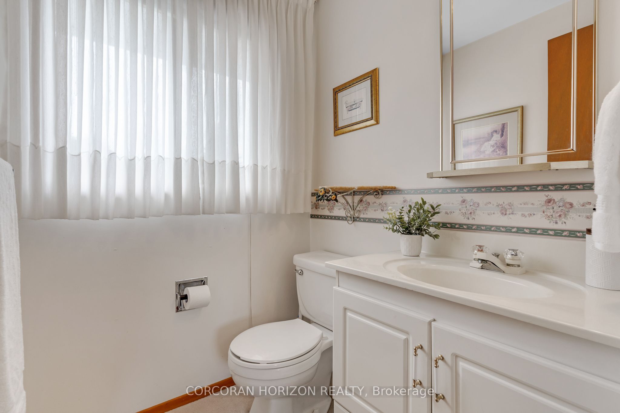 8 Blue Spruce Court Property Photo 23