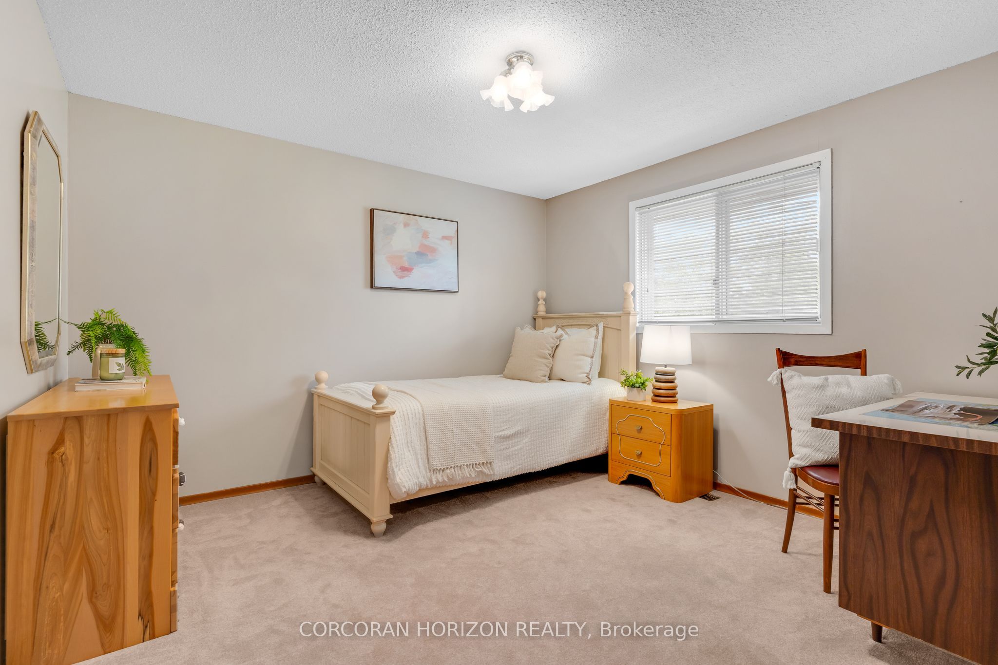 8 Blue Spruce Court Property Photo 25