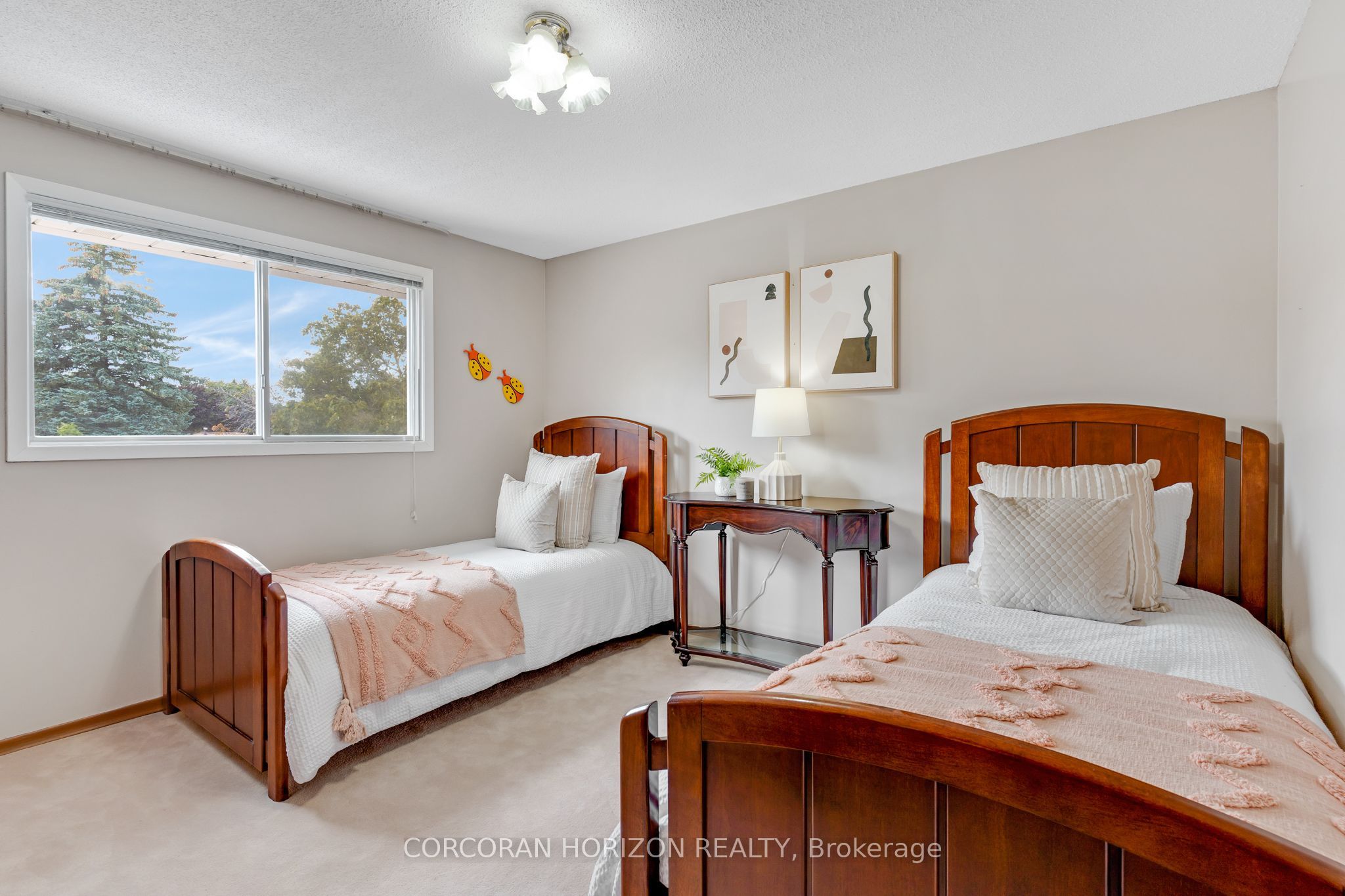 8 Blue Spruce Court Property Photo 26