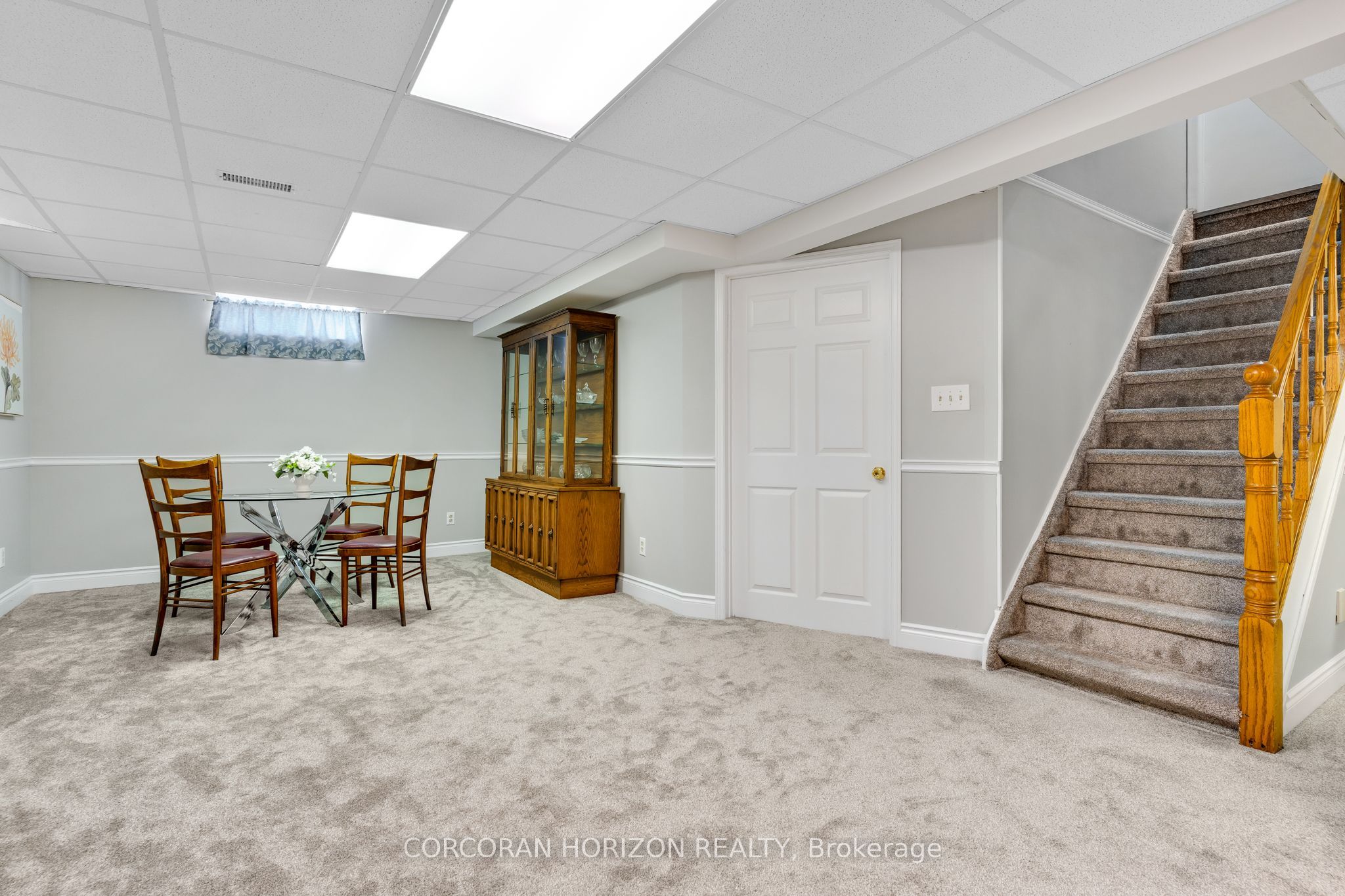 8 Blue Spruce Court Property Photo 29