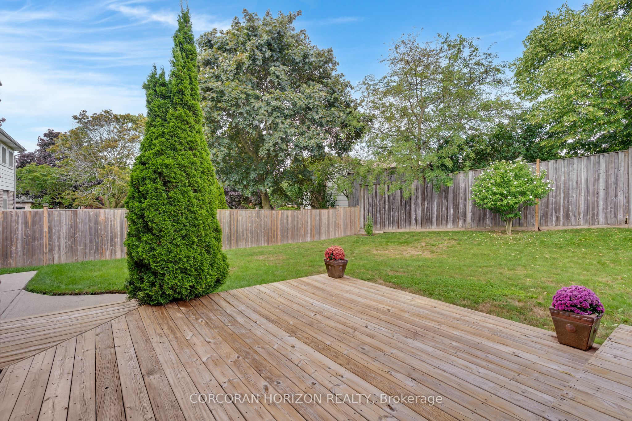 8 Blue Spruce Court Property Photo 35