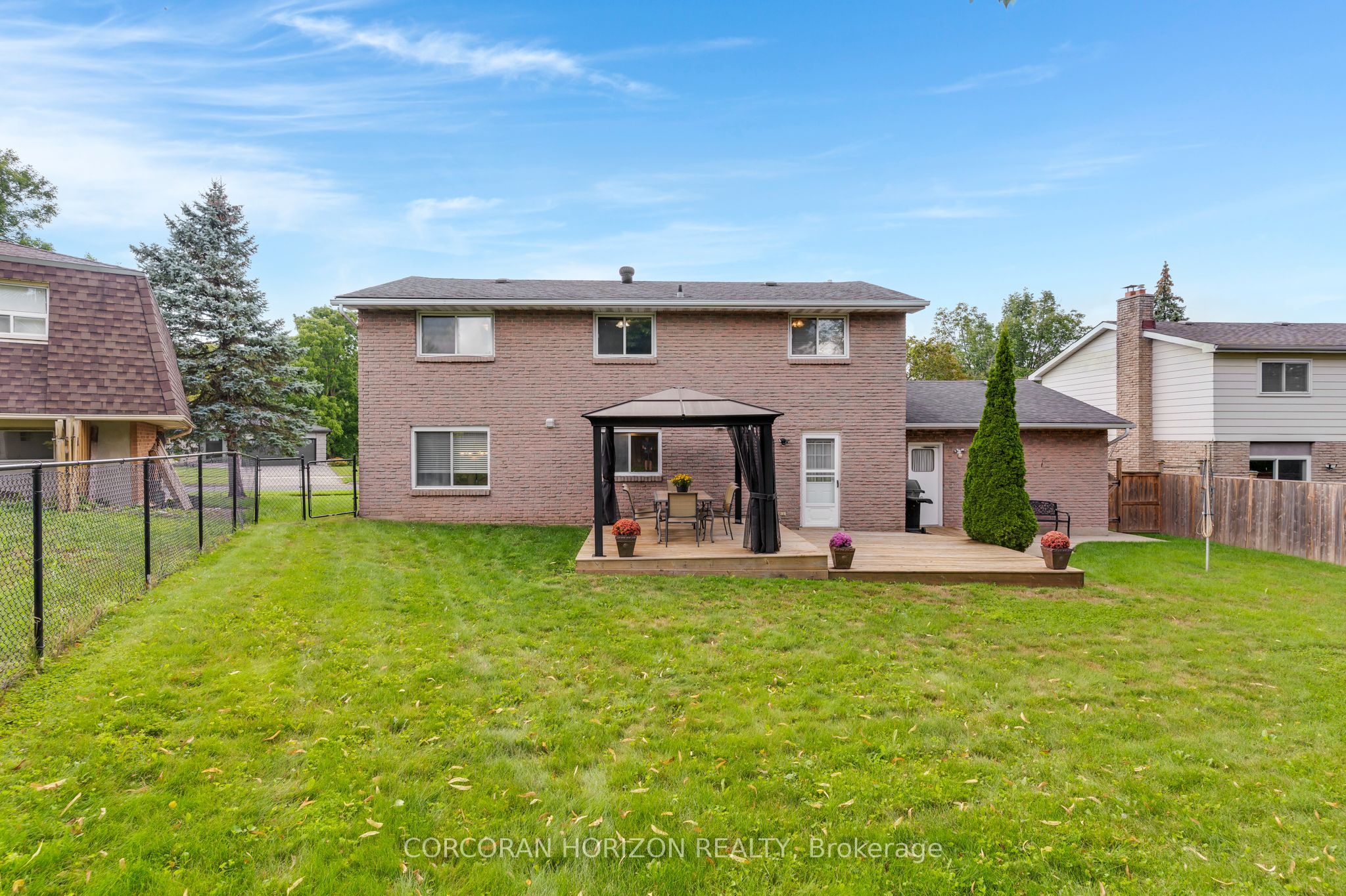 8 Blue Spruce Court Property Photo 38