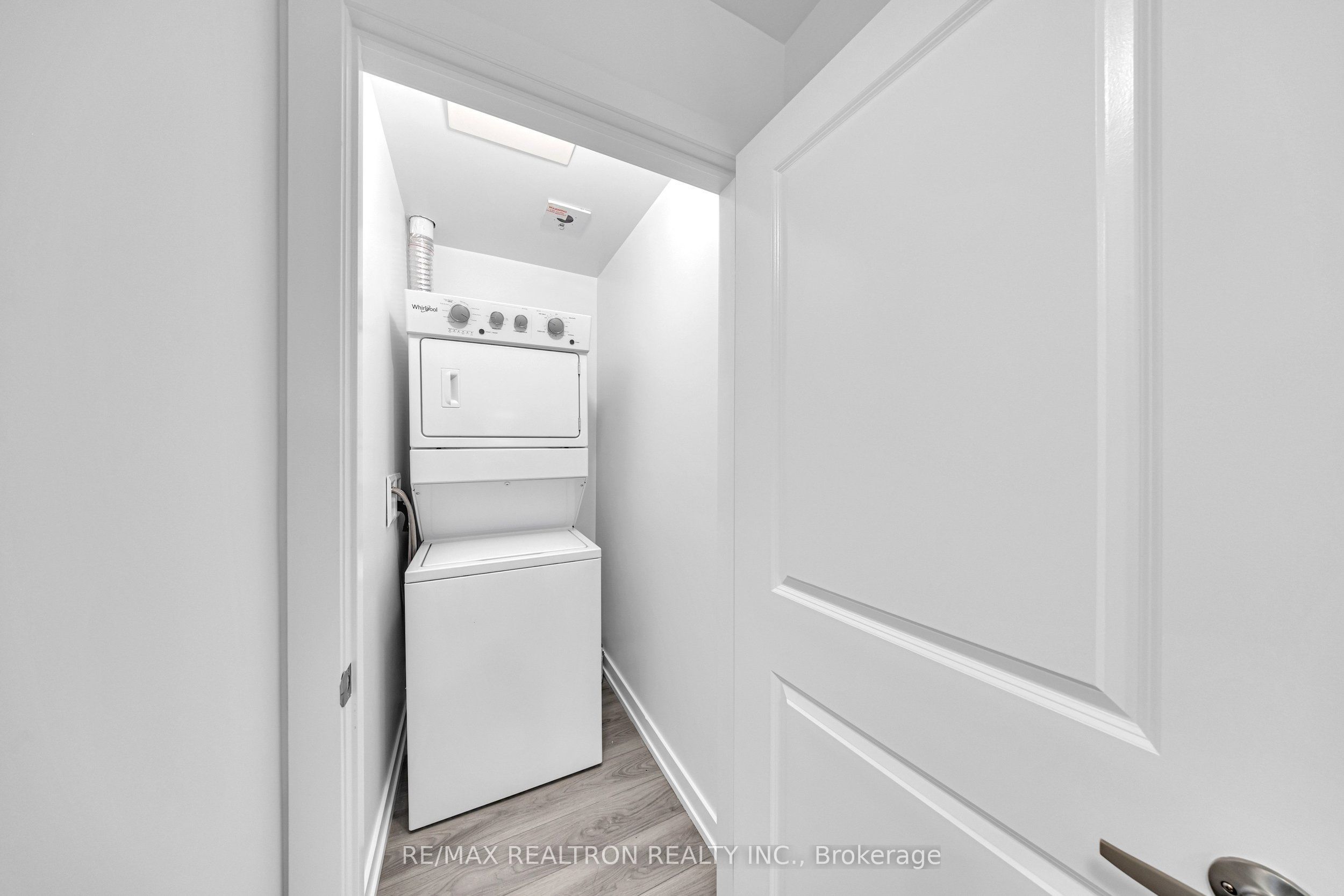 5055 Greenlane Road 140 Property Photo 13