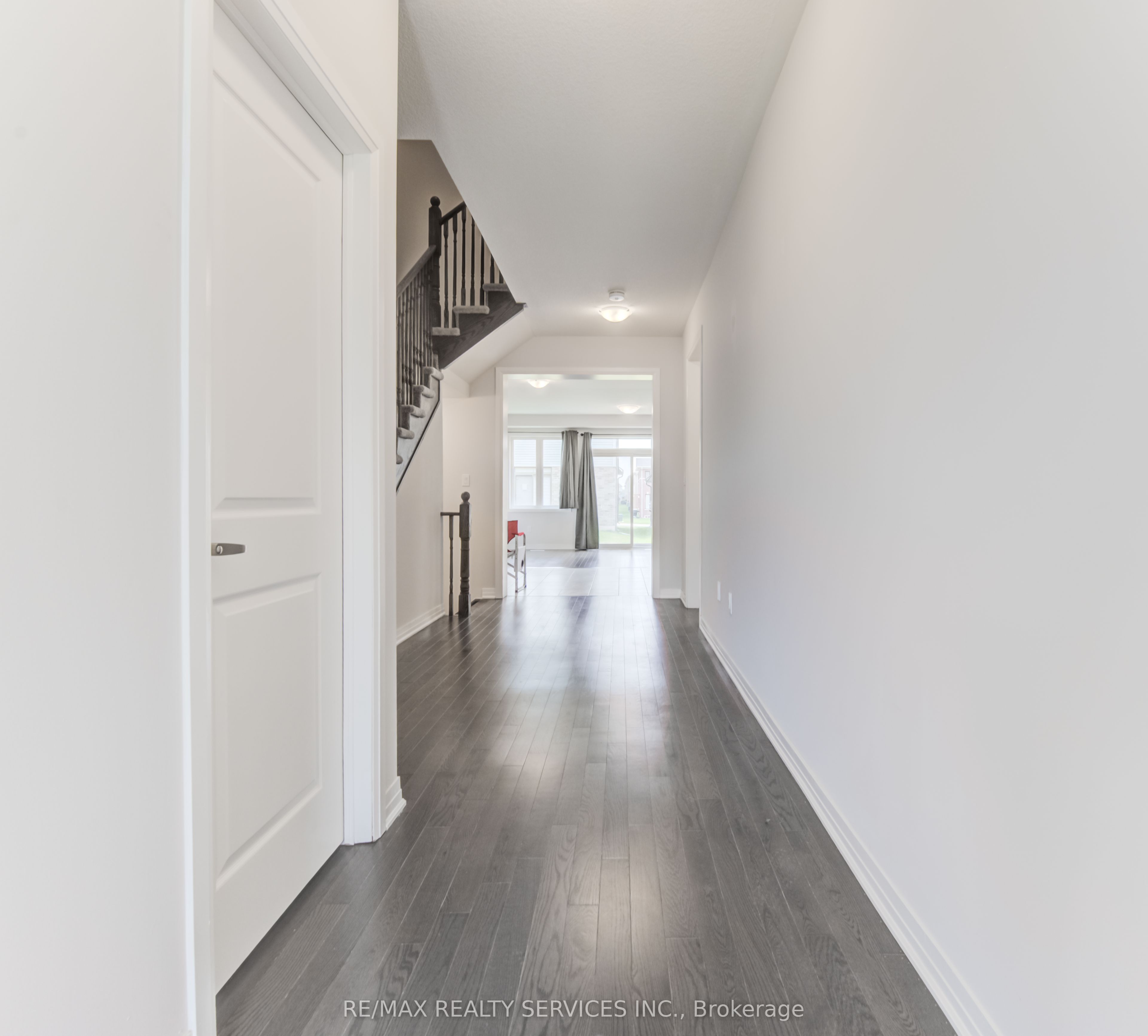 73 Prince Phillip Boulevard Property Photo 5
