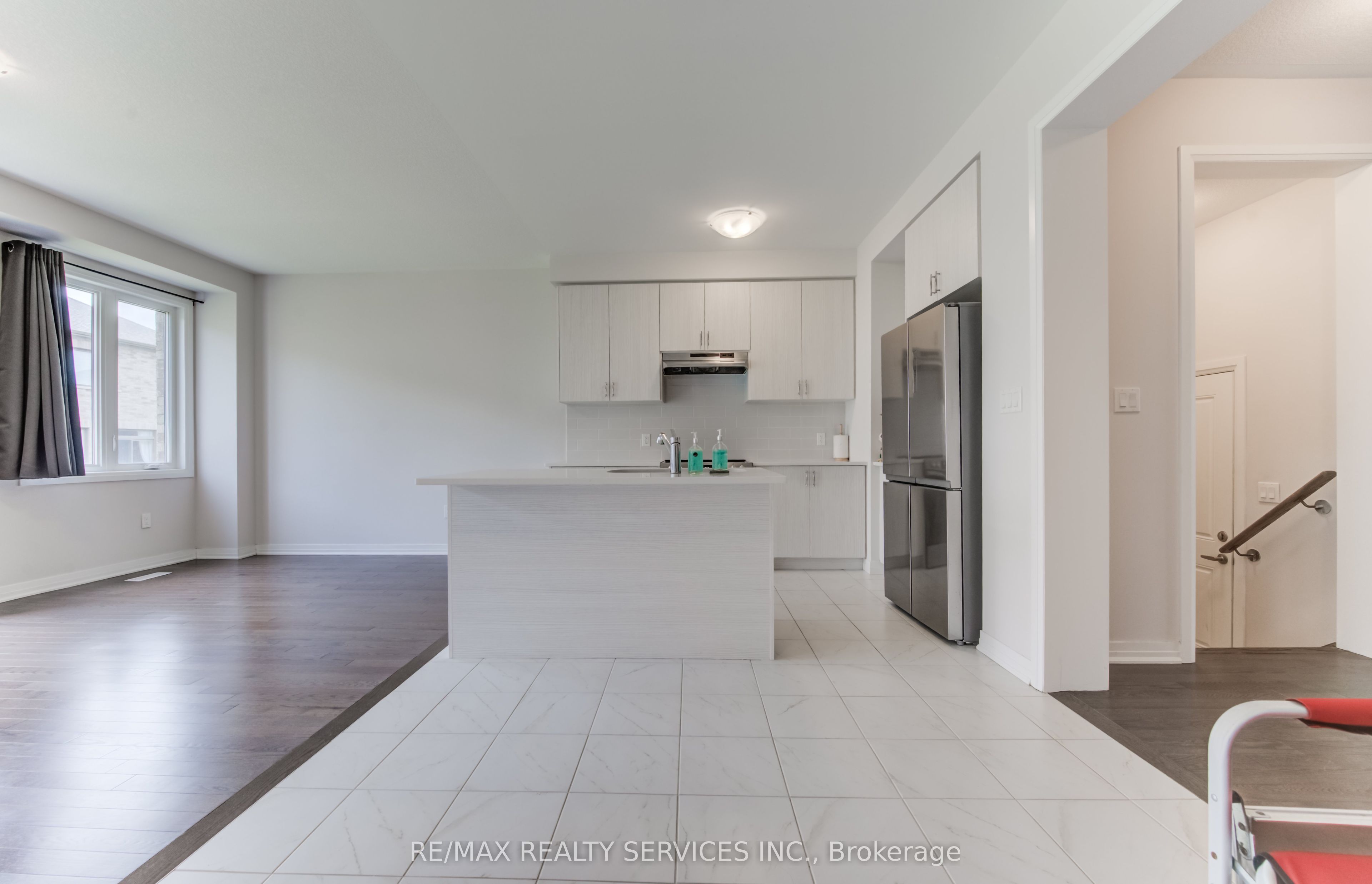 73 Prince Phillip Boulevard Property Photo 11