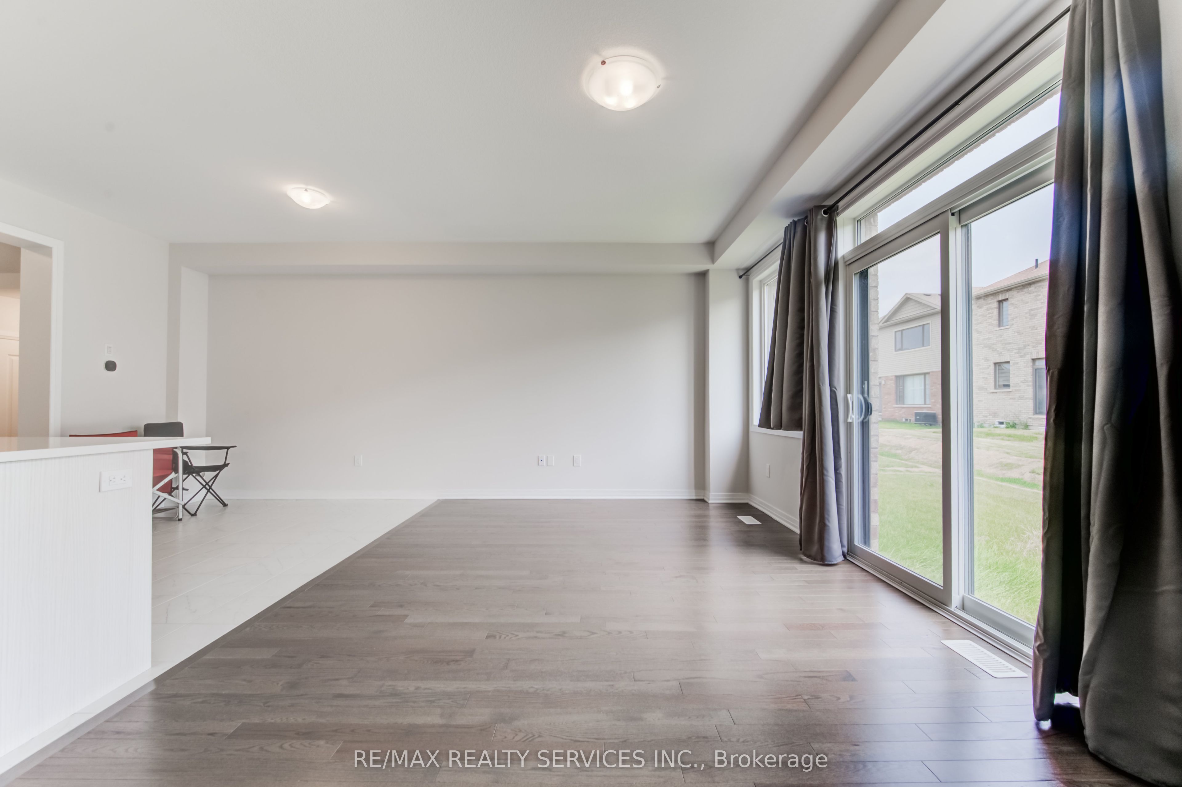 73 Prince Phillip Boulevard Property Photo 15