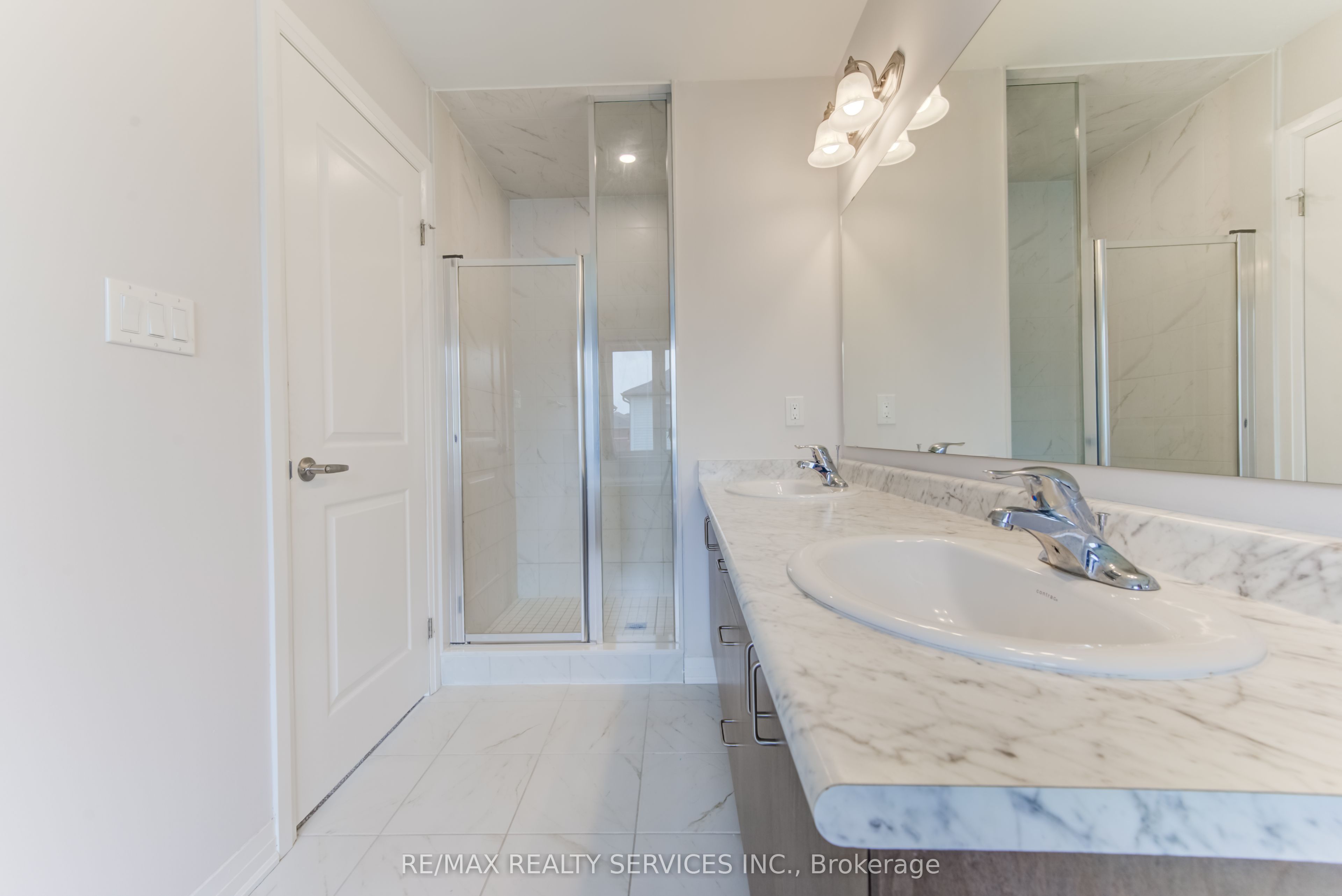 73 Prince Phillip Boulevard Property Photo 27