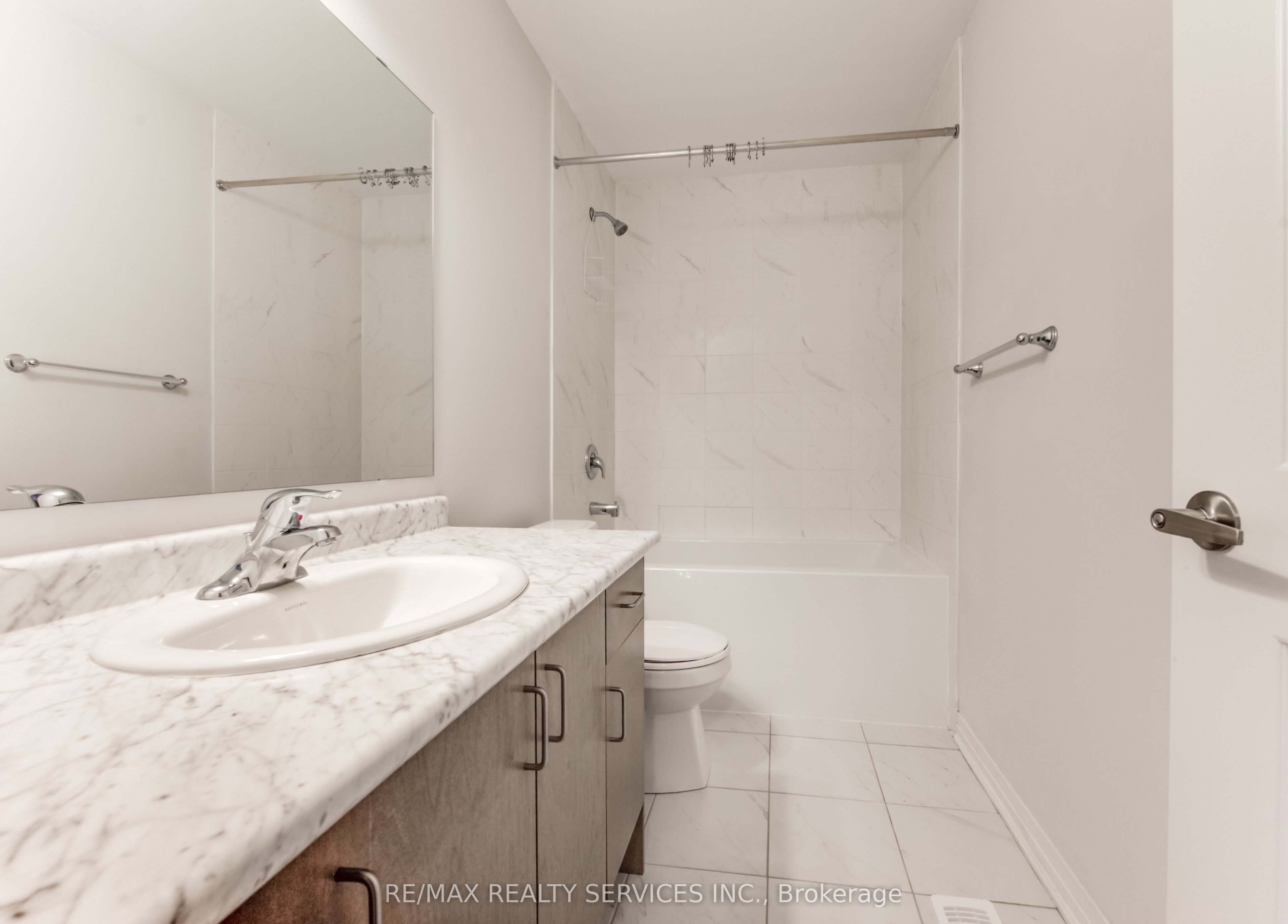 73 Prince Phillip Boulevard Property Photo 30