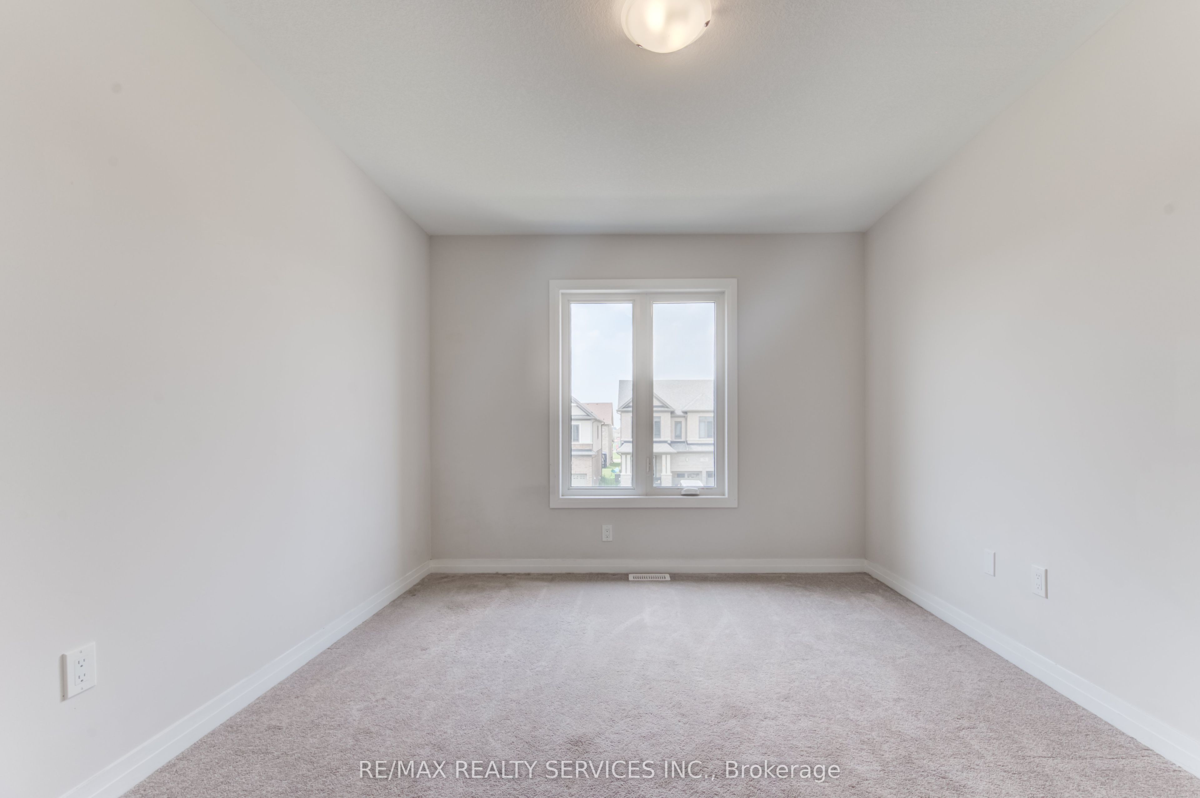 73 Prince Phillip Boulevard Property Photo 31