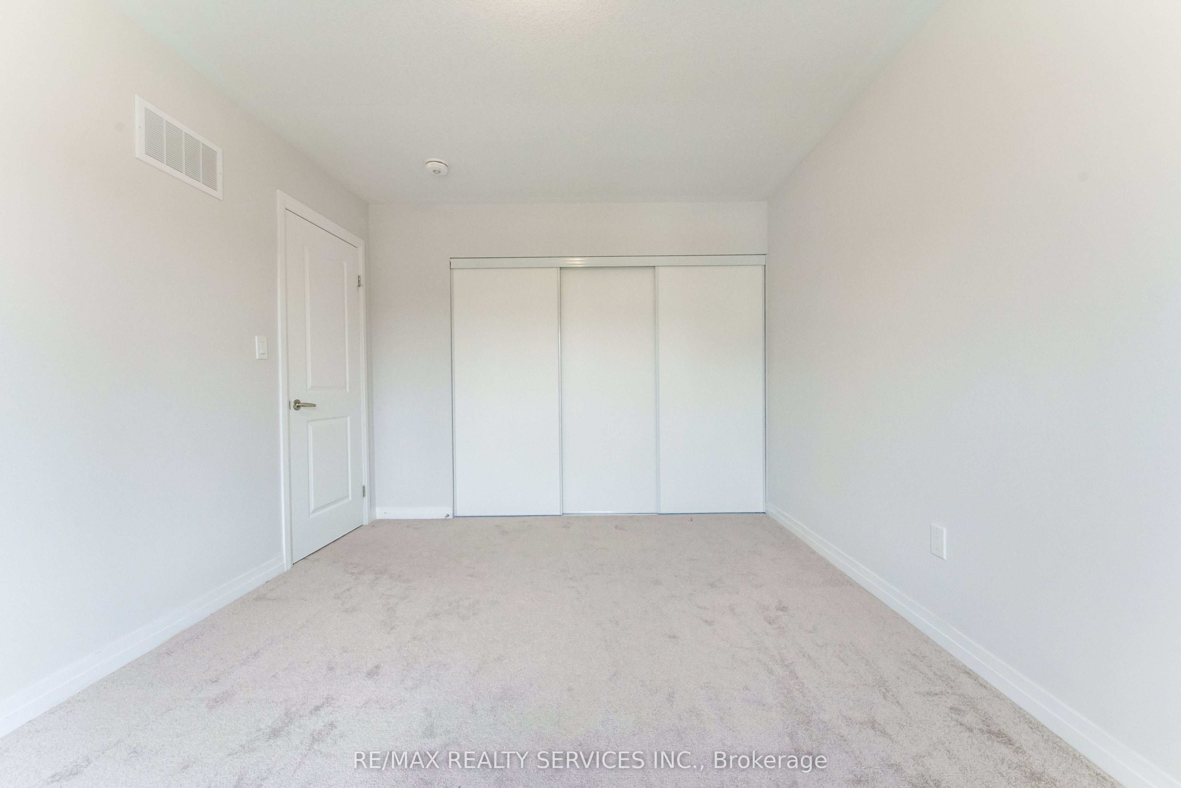 73 Prince Phillip Boulevard Property Photo 32