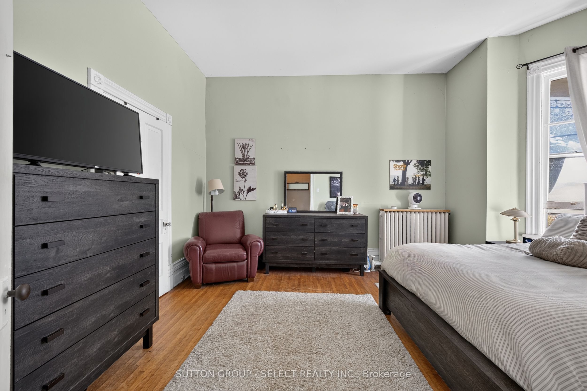 614-616 Wellington Street Property Photo 16