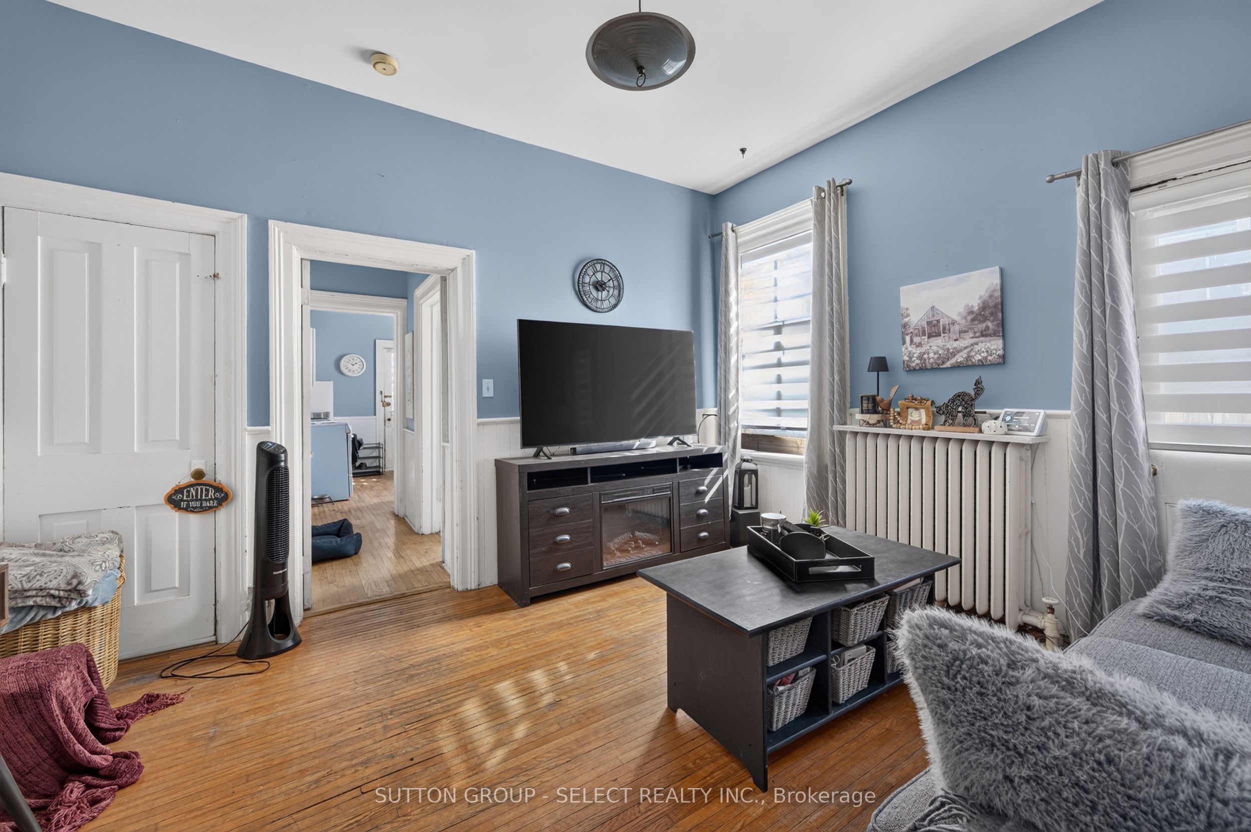 614-616 Wellington Street Property Photo 18