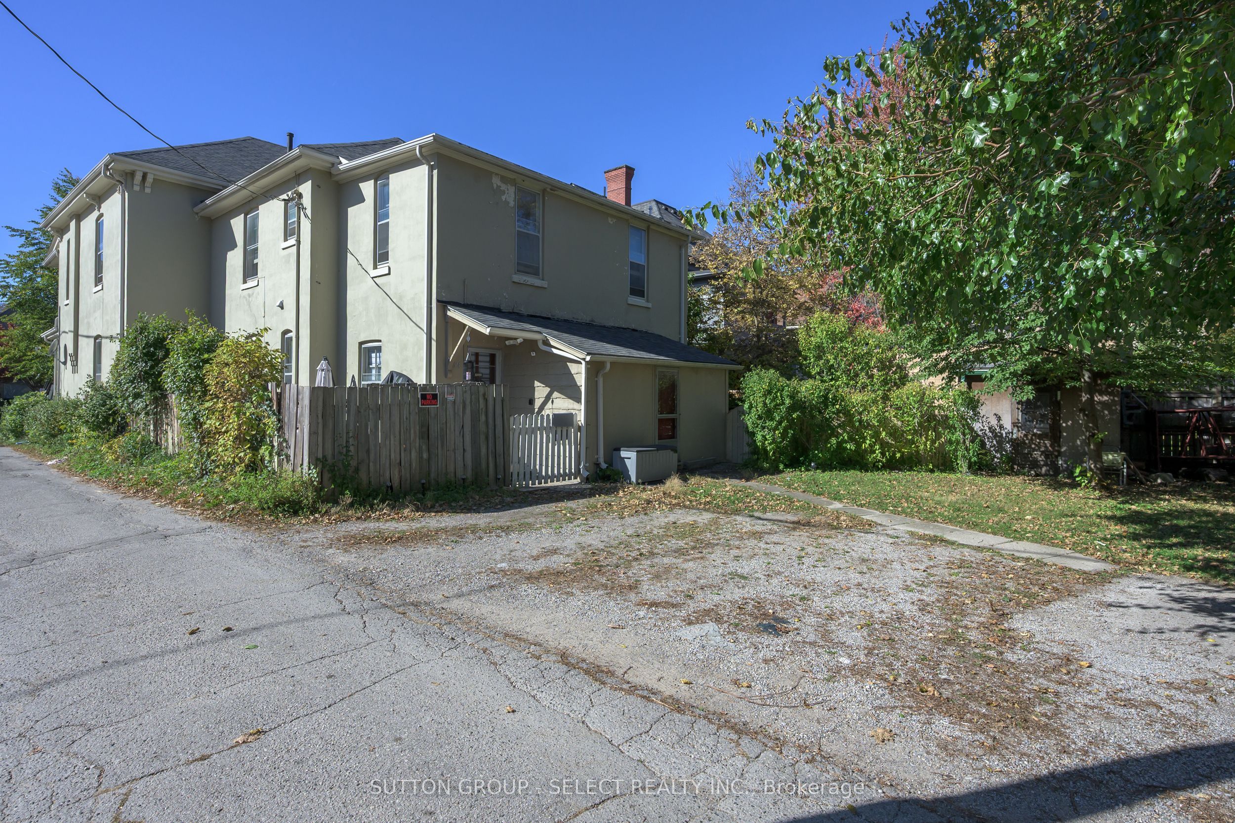 614-616 Wellington Street Property Photo 33