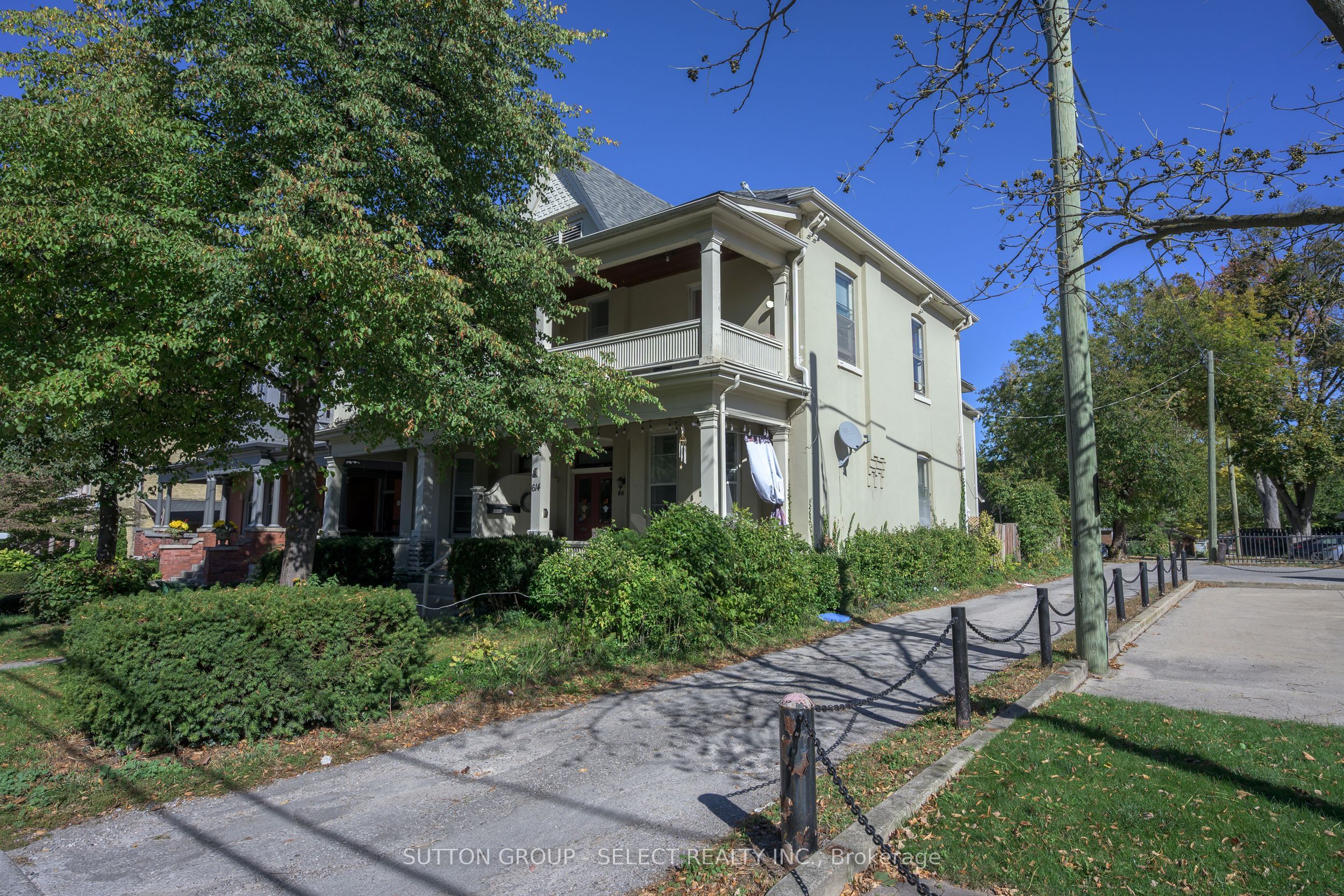 614-616 Wellington Street Property Photo 38