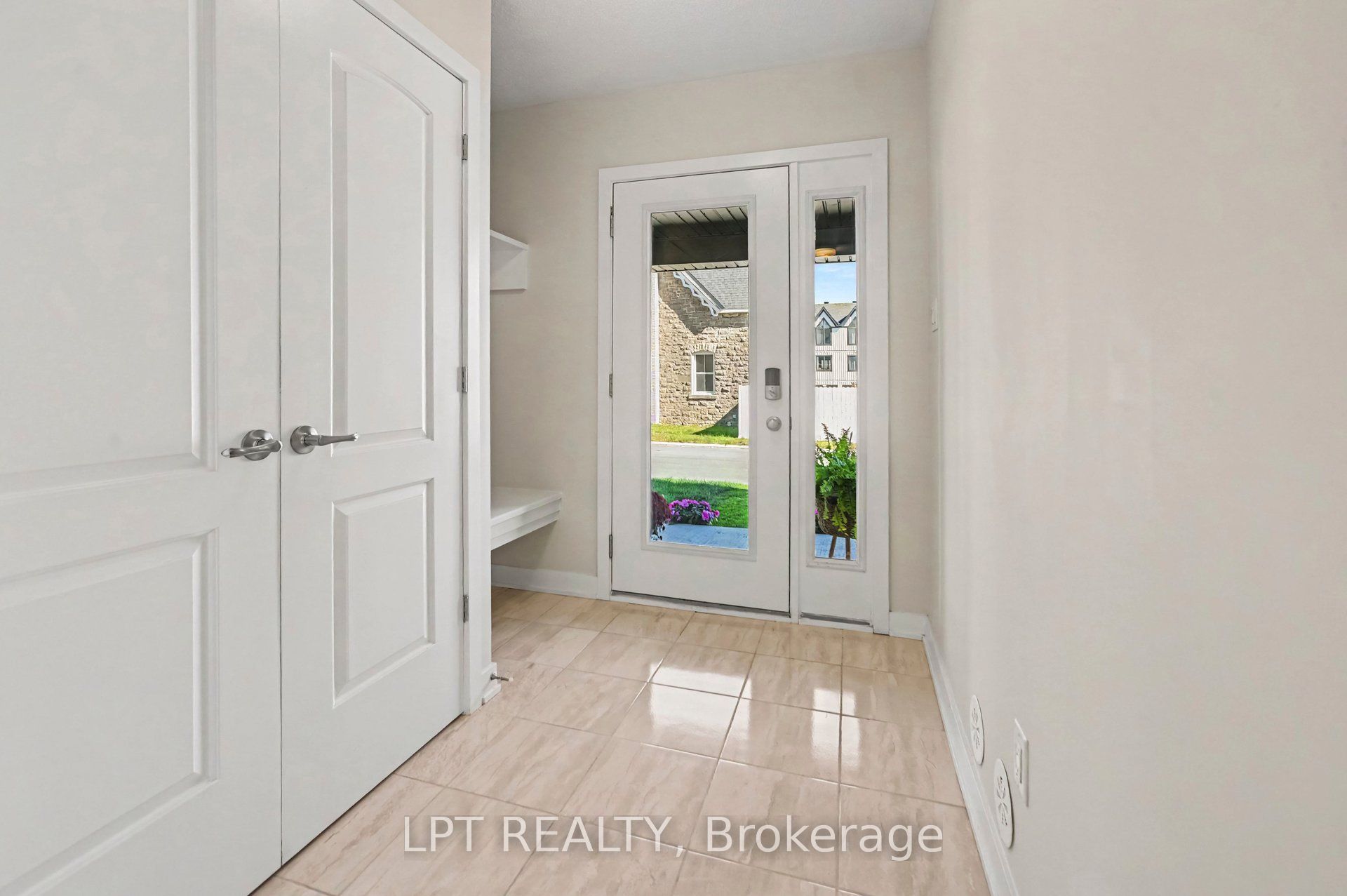 812 Kinstead Private Property Photo 5