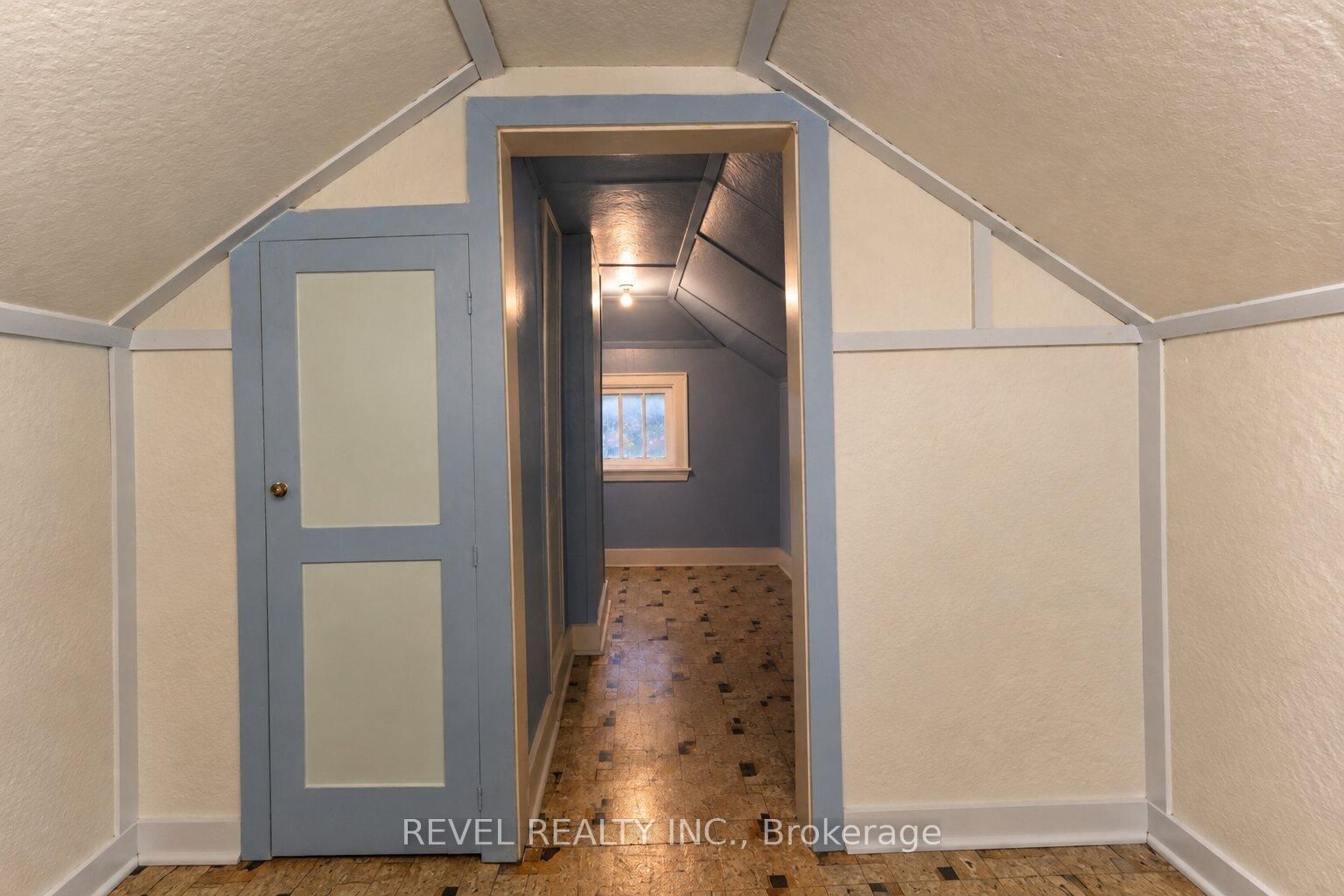 12 Merigold Street Property Photo 13