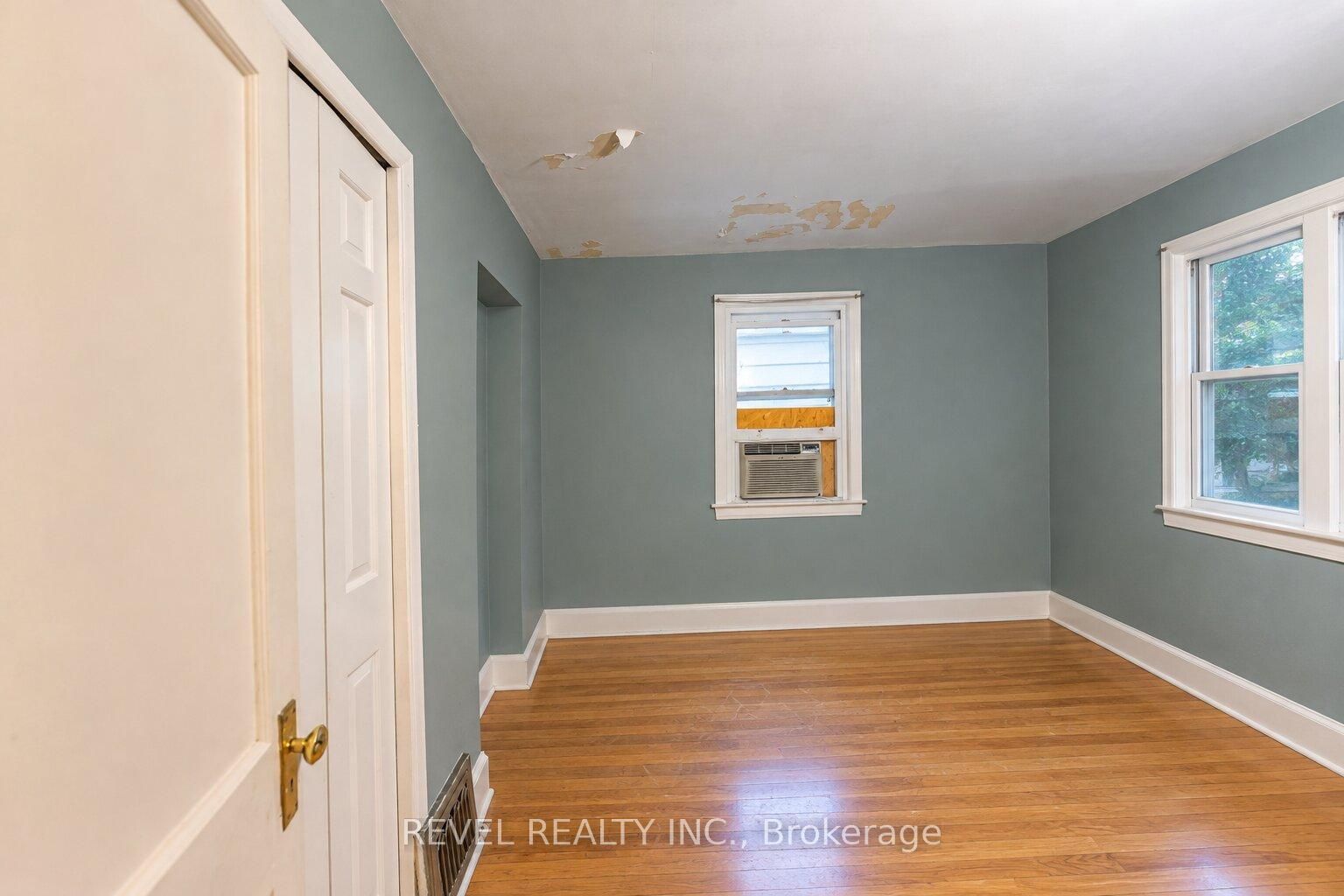 12 Merigold Street Property Photo 15