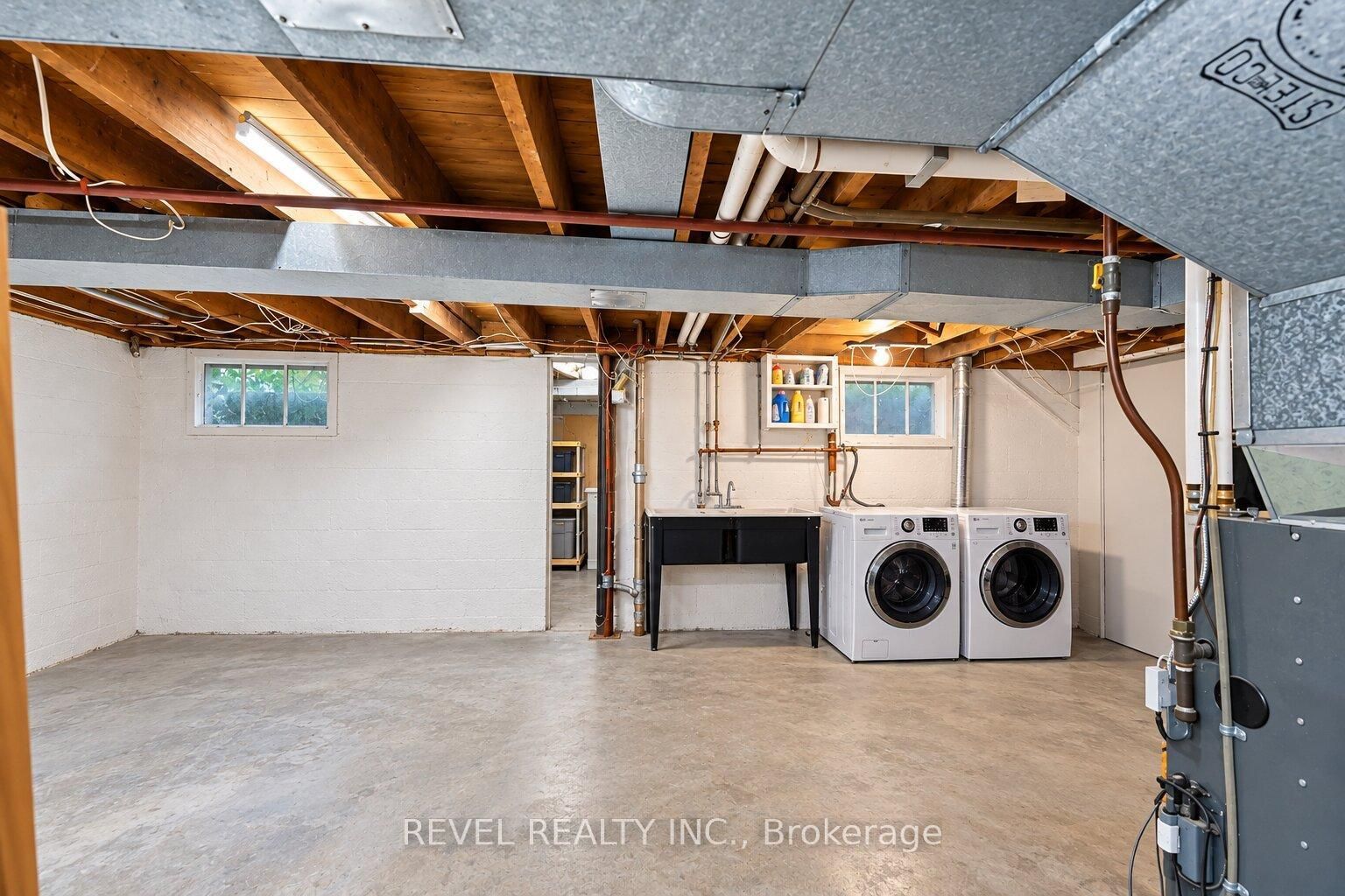 12 Merigold Street Property Photo 19