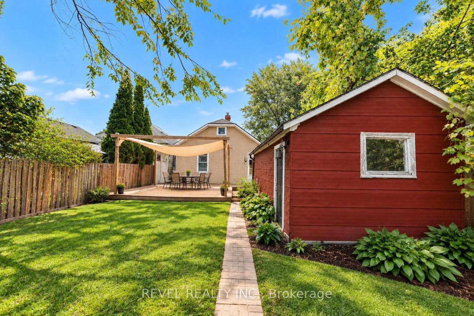 12 Merigold Street Property Photo 20