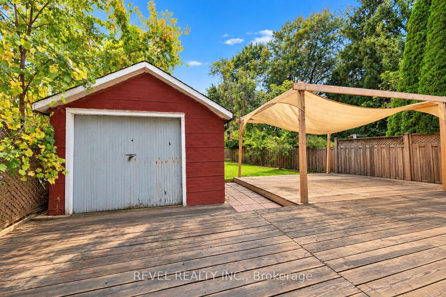 12 Merigold Street Property Photo 21