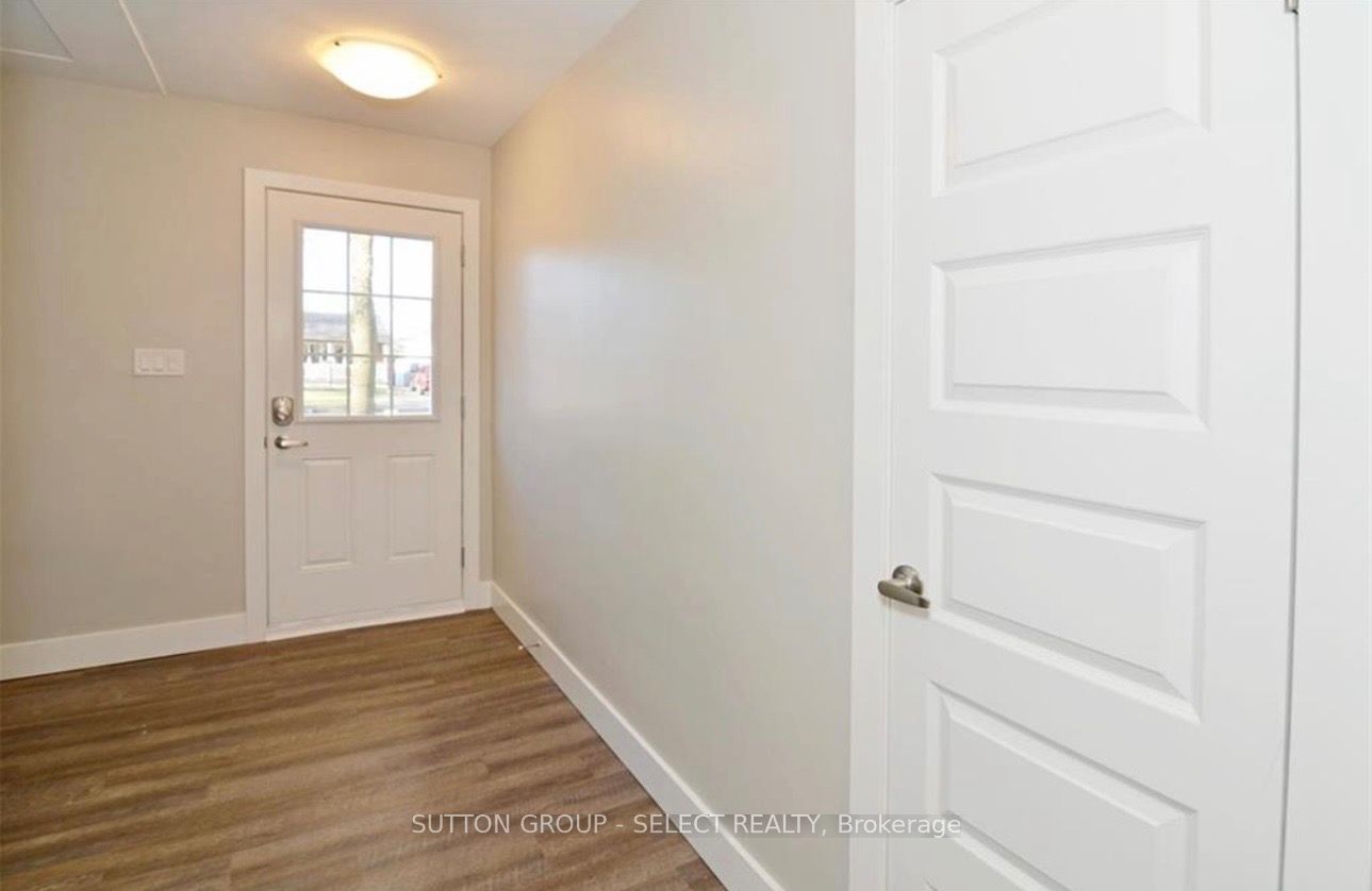 103 Westbury Avenue Property Photo 4