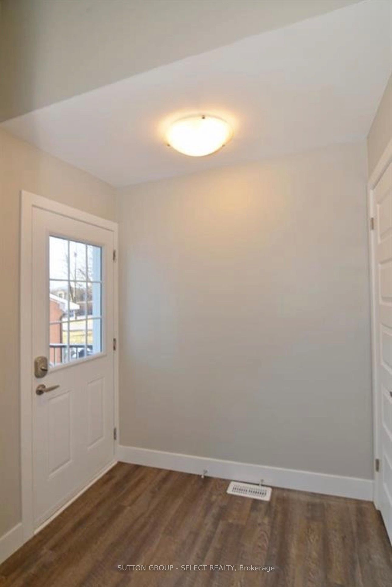 103 Westbury Avenue Property Photo 13